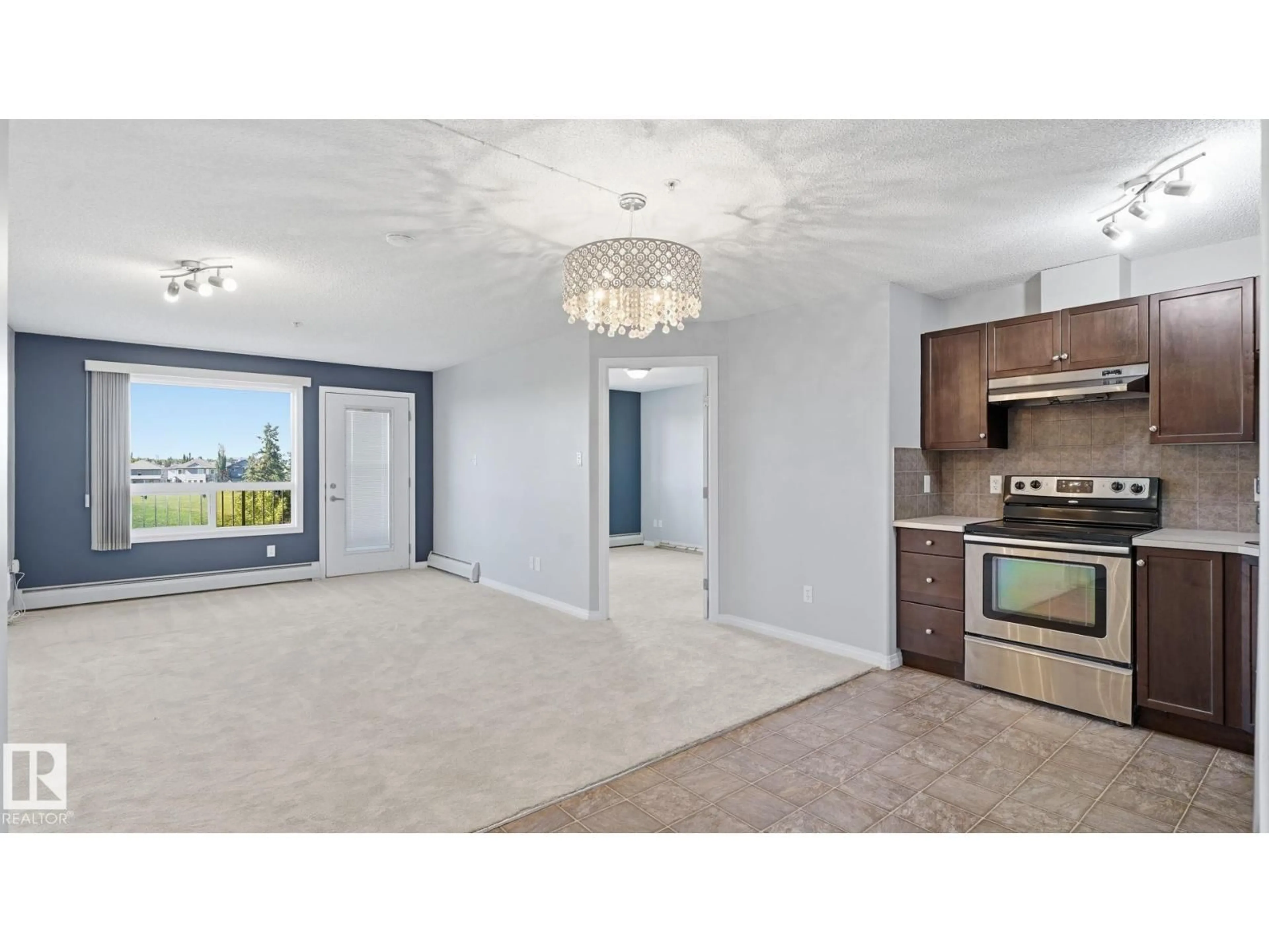 A pic of a room for 7327 - 7319 SOUTH TERWILLEGAR DR, Edmonton Alberta T6R0M2