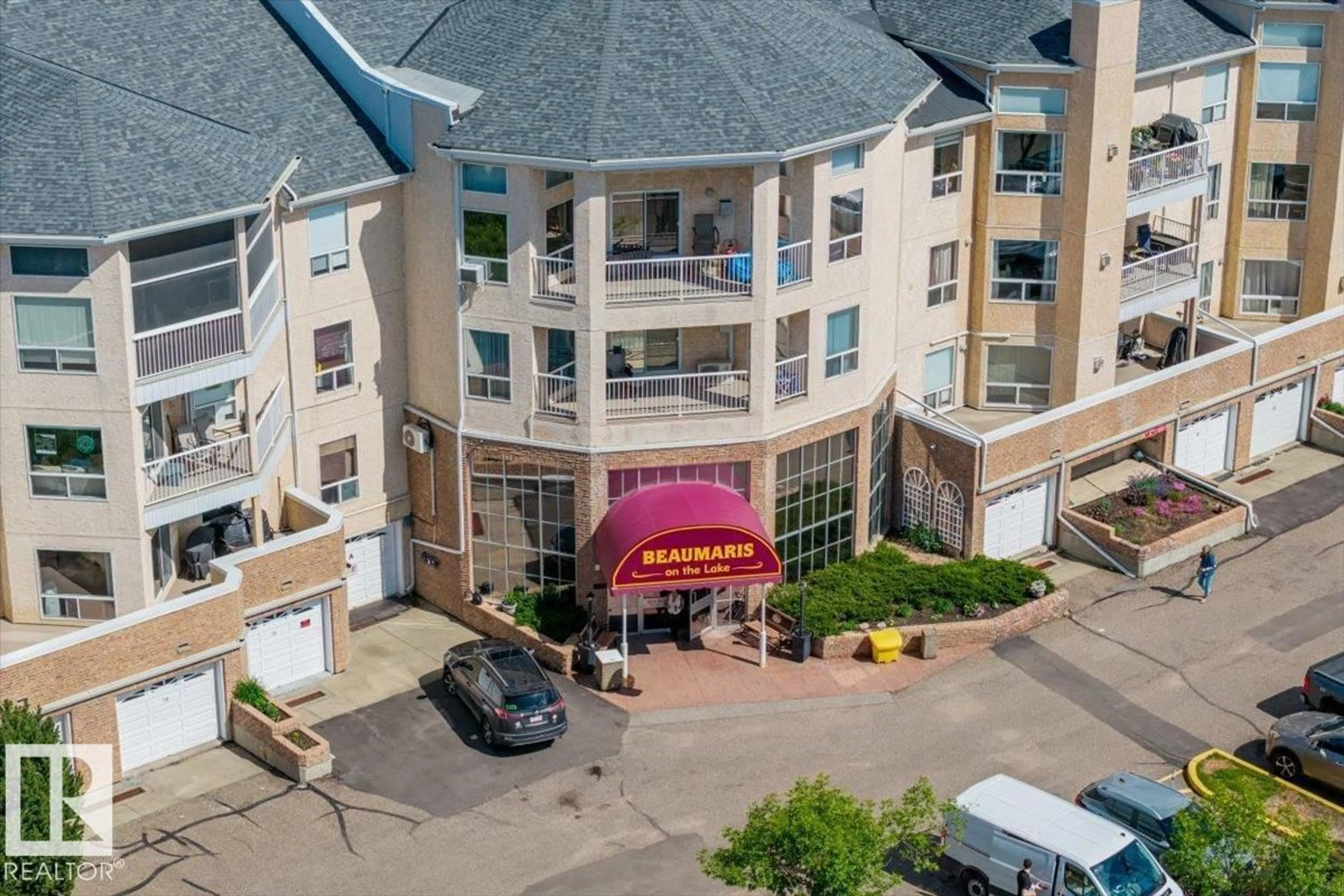 A pic from outside/outdoor area/front of a property/back of a property/a pic from drone, city buildings view from balcony for 15499 - 129 CASTLE DOWNS RD, Edmonton Alberta T5X5Y3