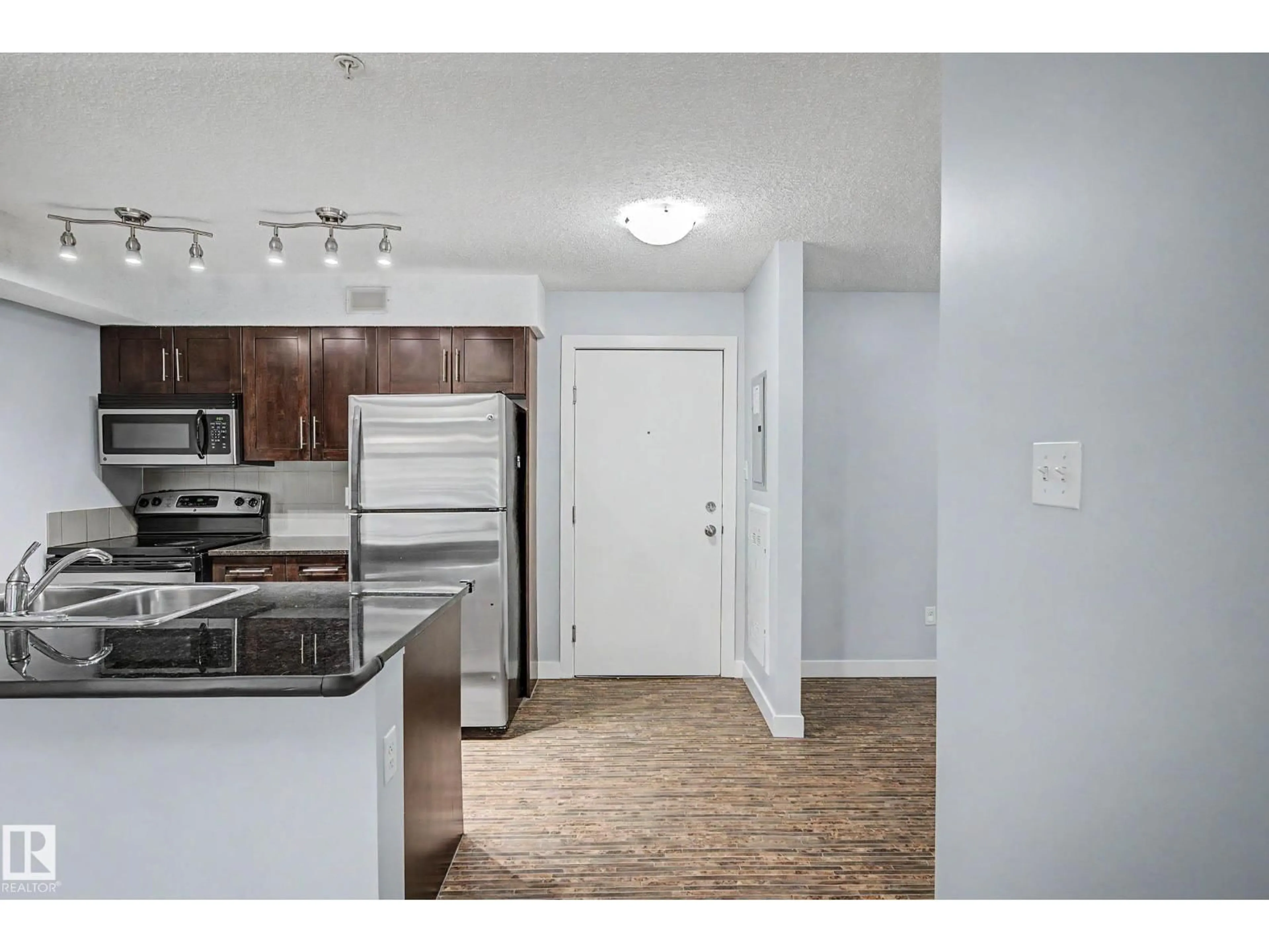 Standard kitchen, unknown for #108 - 11812 22 AV, Edmonton Alberta T6W2A2