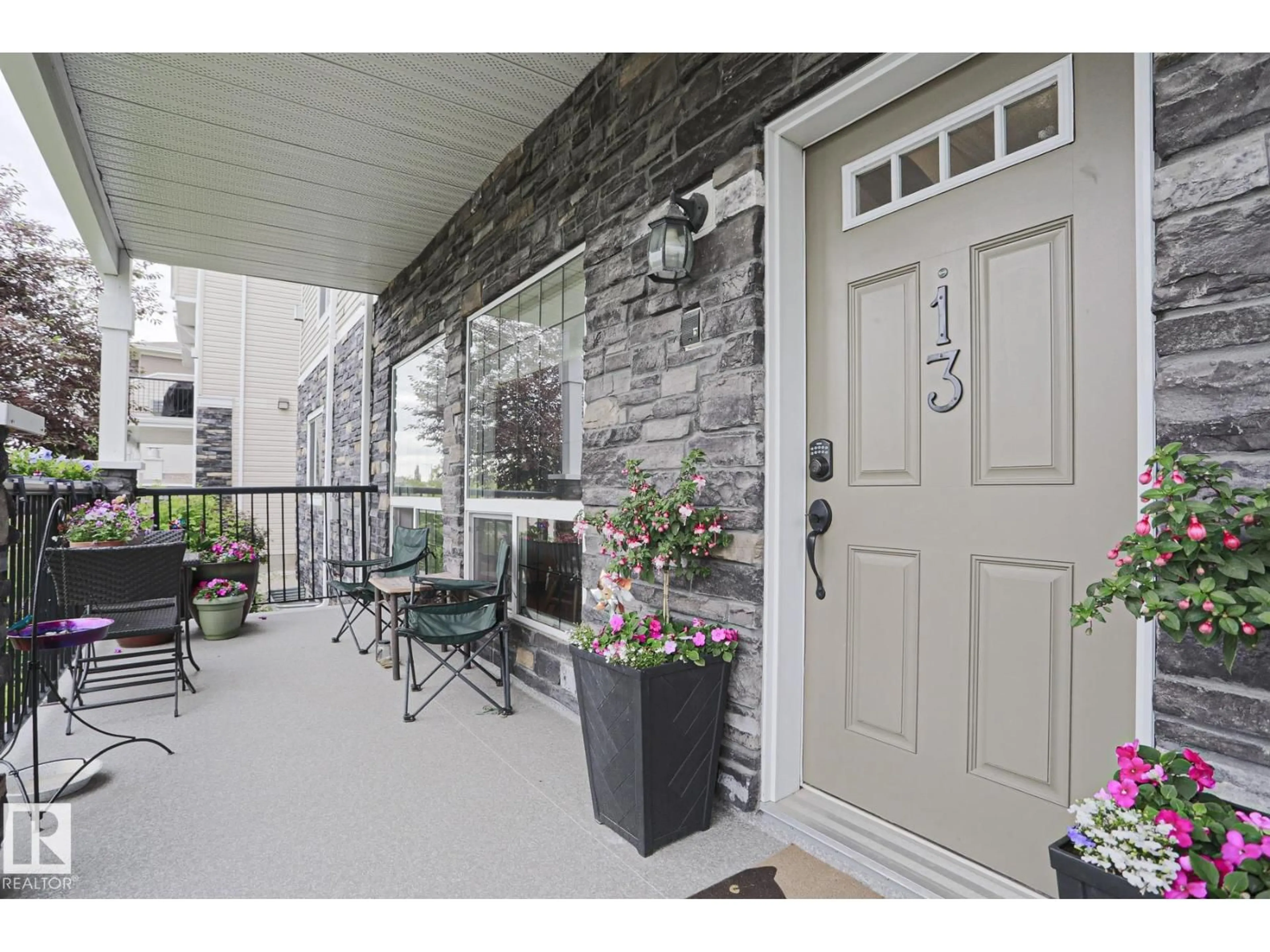 Indoor entryway for 13 7293 SOUTH TERWILLEGAR DR, Edmonton Alberta T6R0N5