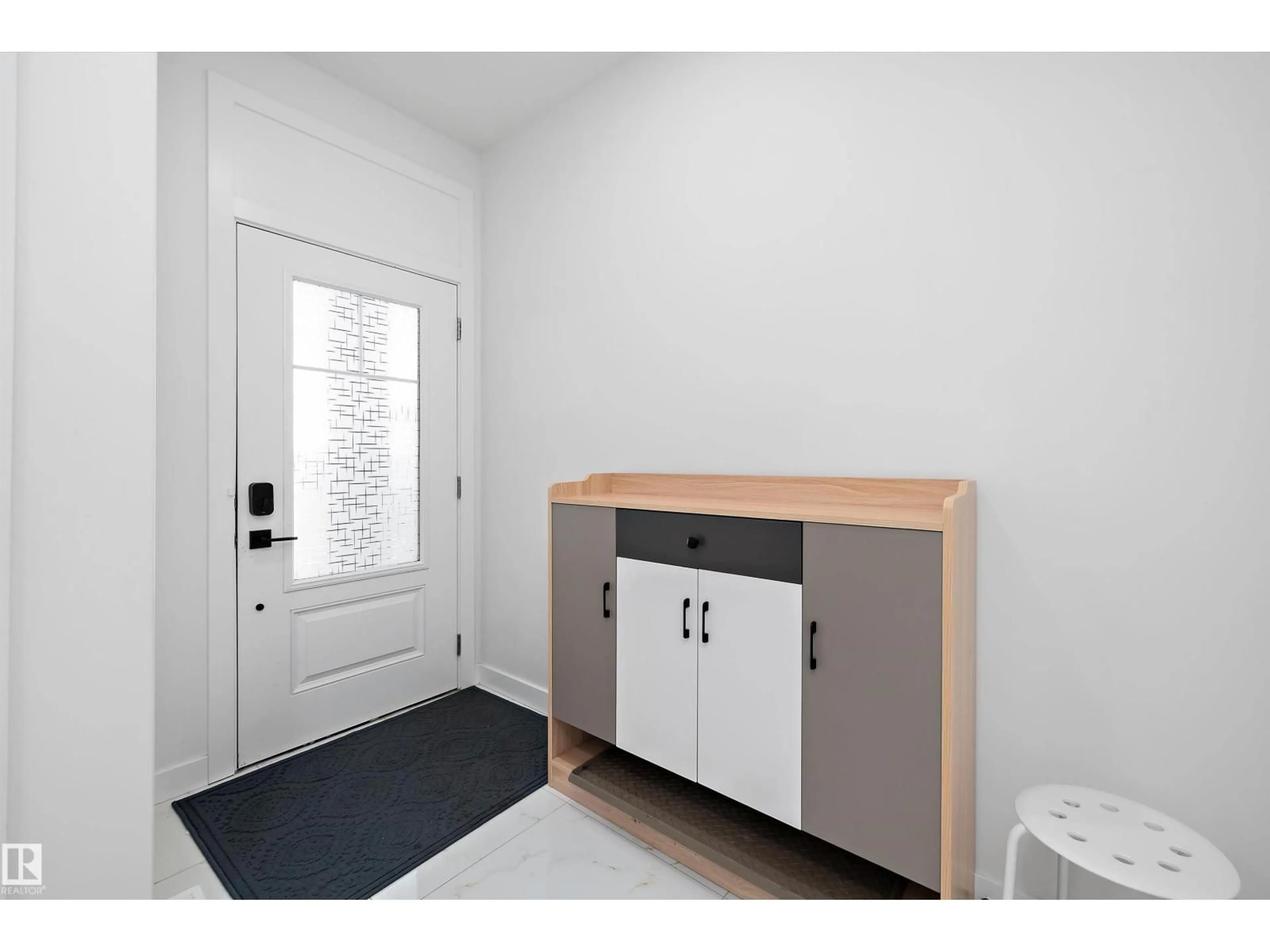 Unknown for 403 PINE POINT, Leduc Alberta T9E1S7