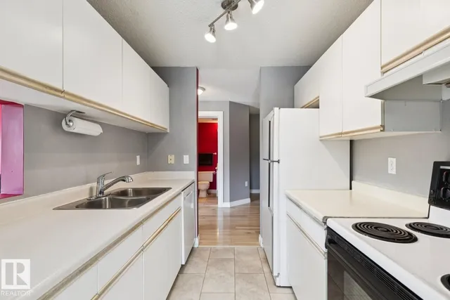 #239 - 10636 120 ST, Edmonton 5