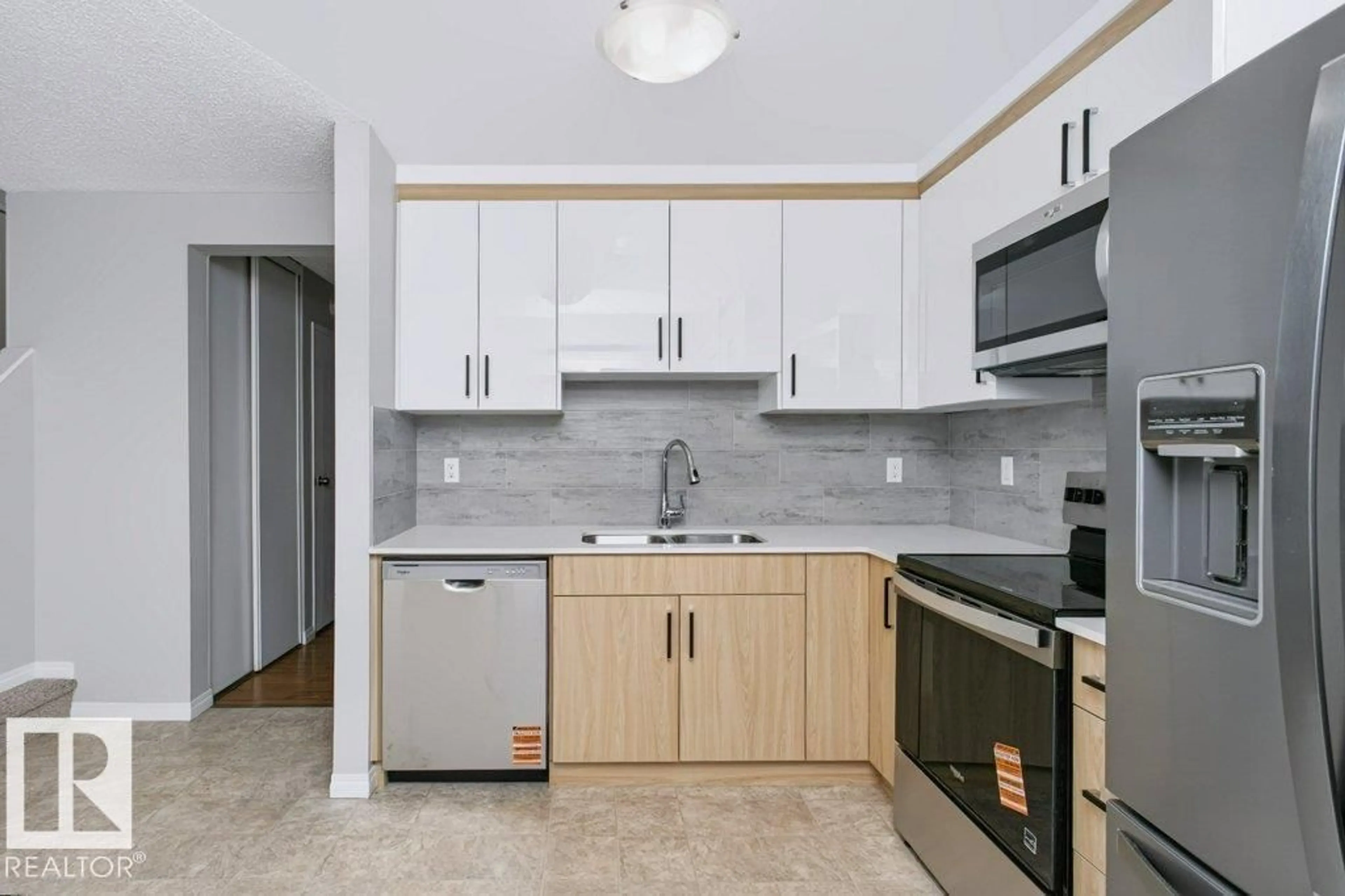 Standard kitchen, unknown for #24 - 14511 52 ST, Edmonton Alberta T5A4M6