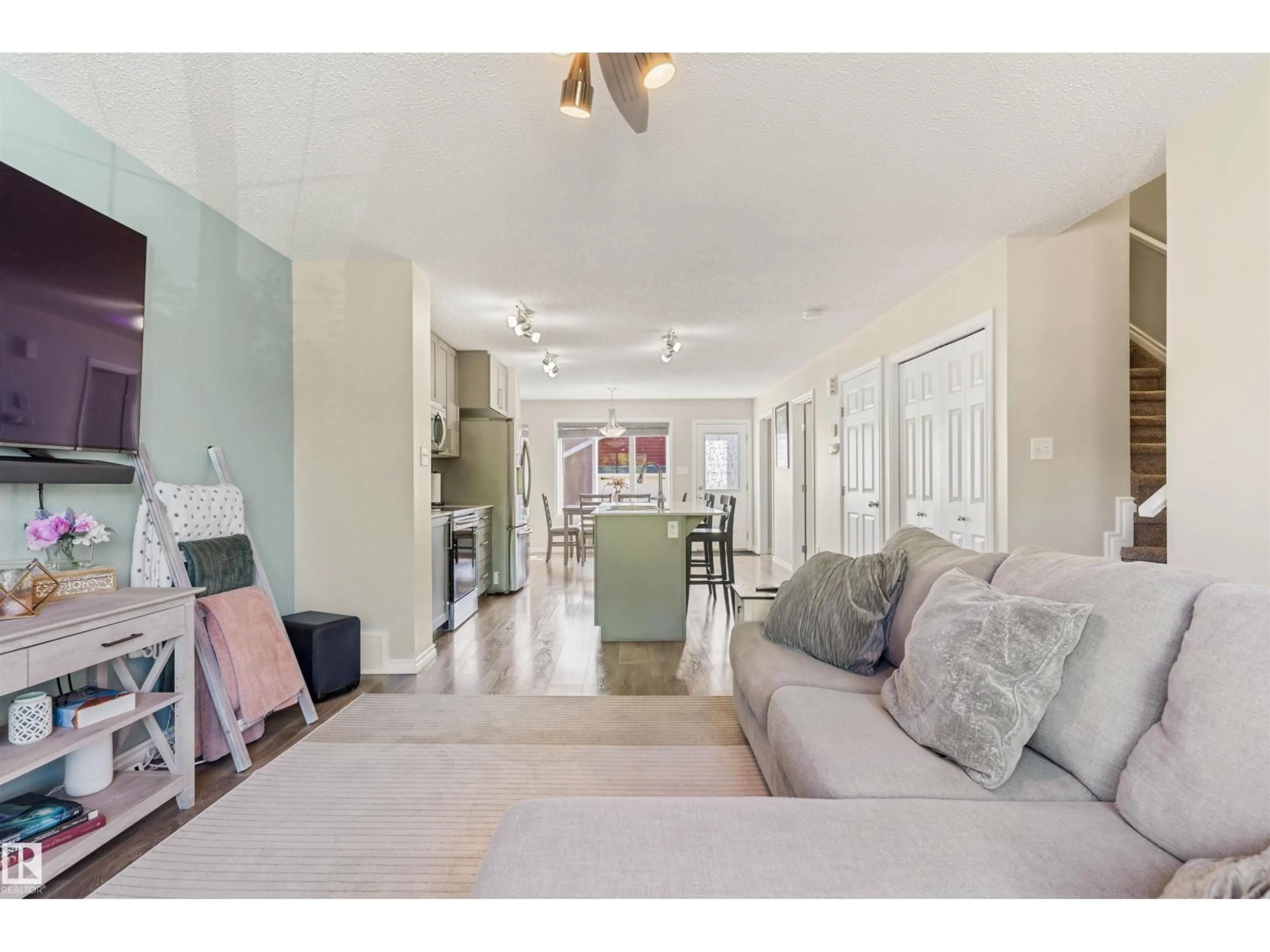 Unknown for 3711 WEIDLE CR, Edmonton Alberta T6X2E2