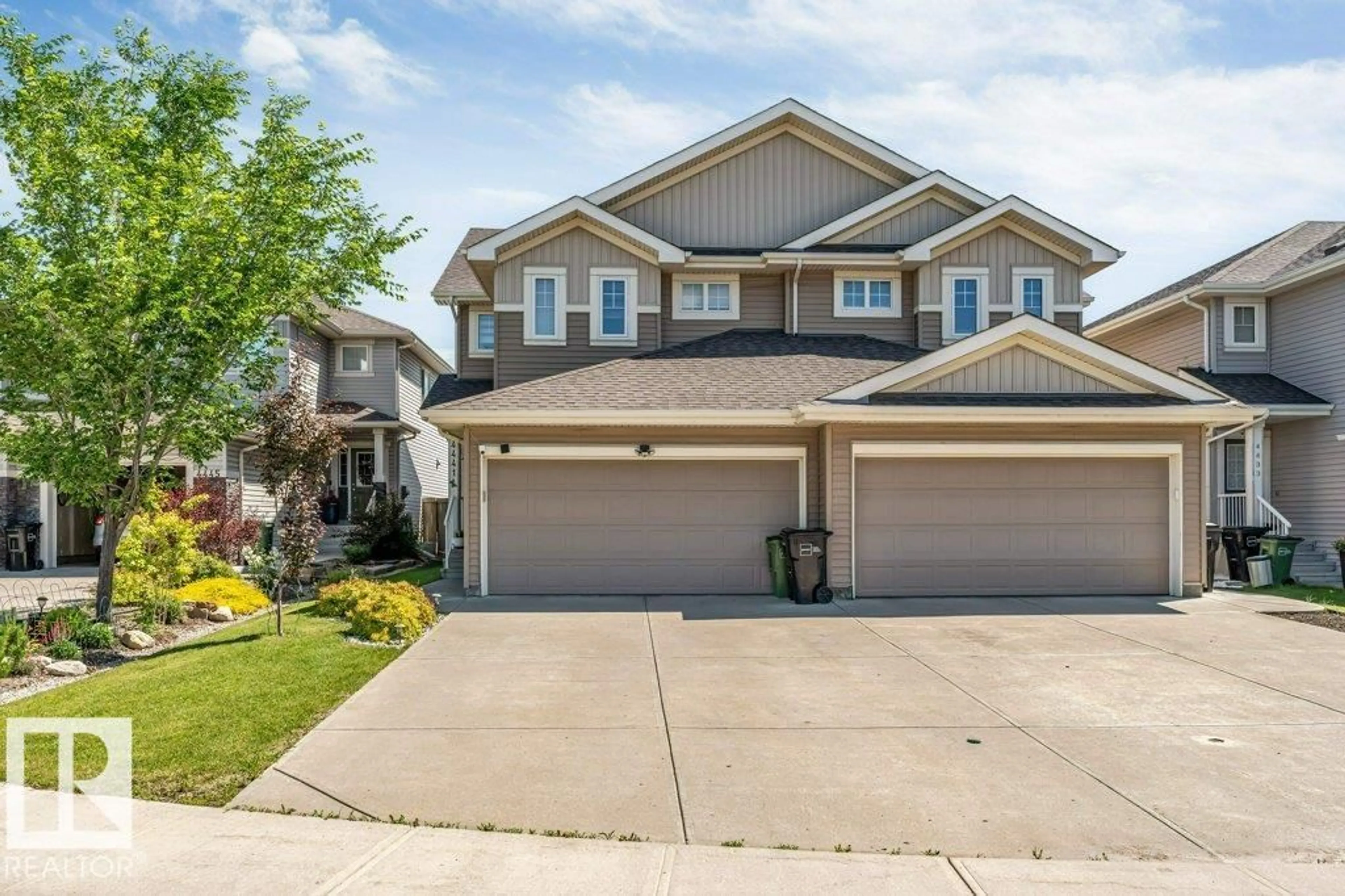 Home with vinyl exterior material, street for 4441 6A ST, Edmonton Alberta T6T0Z7