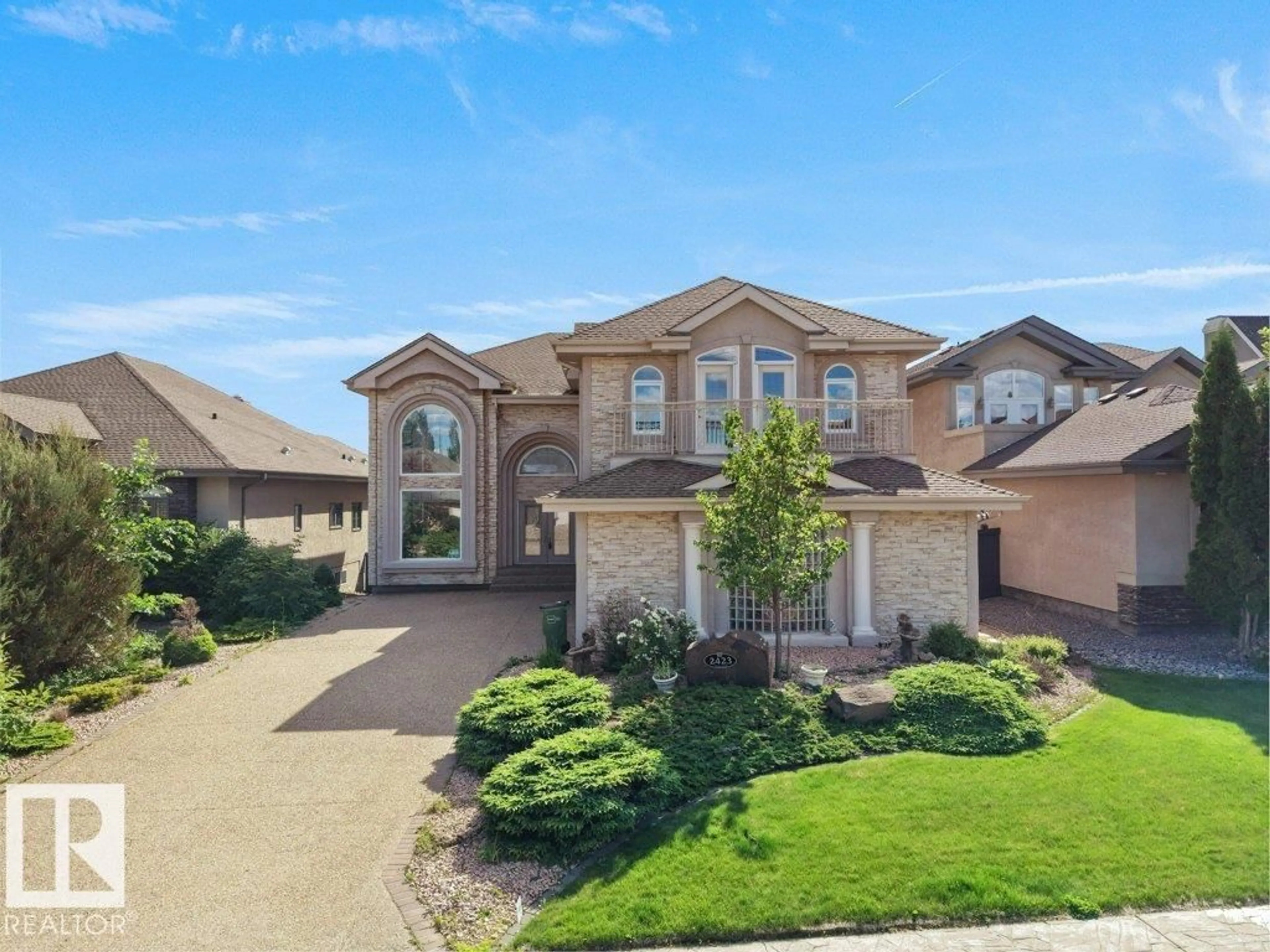 A pic from outside/outdoor area/front of a property/back of a property/a pic from drone, street for 2423 TEGLER GR, Edmonton Alberta T6R3K2