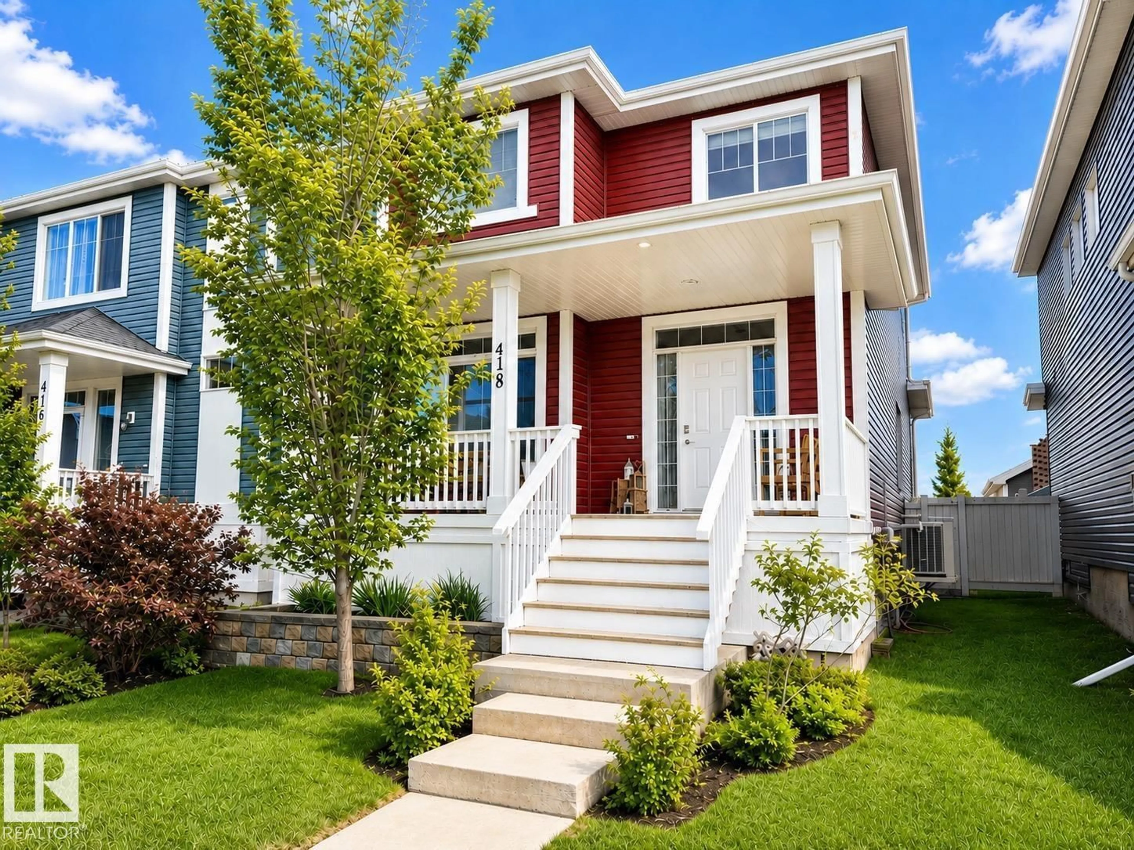 Home with vinyl exterior material, street for 418 SIMMONDS WY, Leduc Alberta T9E0E6