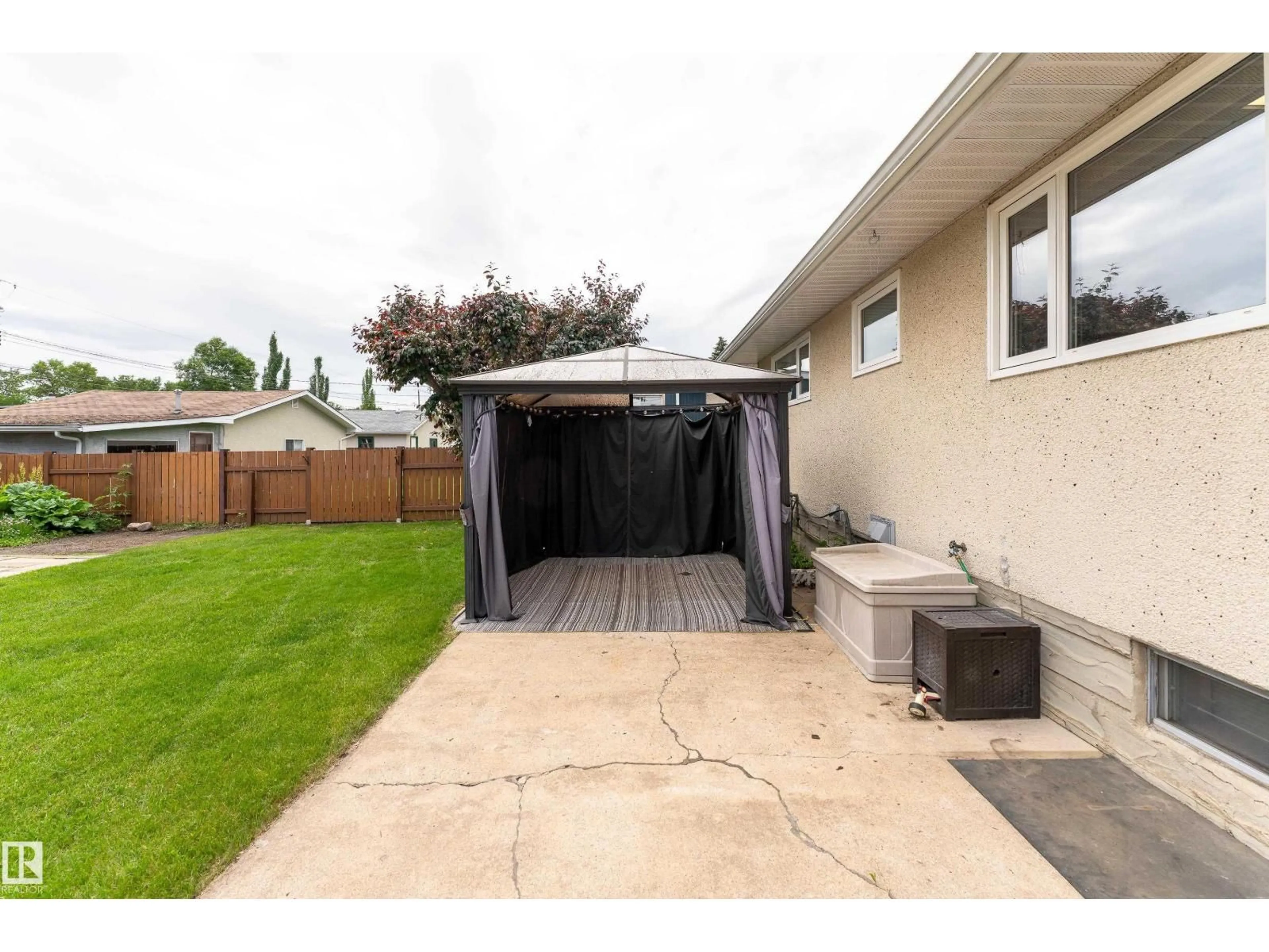 Unknown for 9421 97 ST, Fort Saskatchewan Alberta T8L1S9