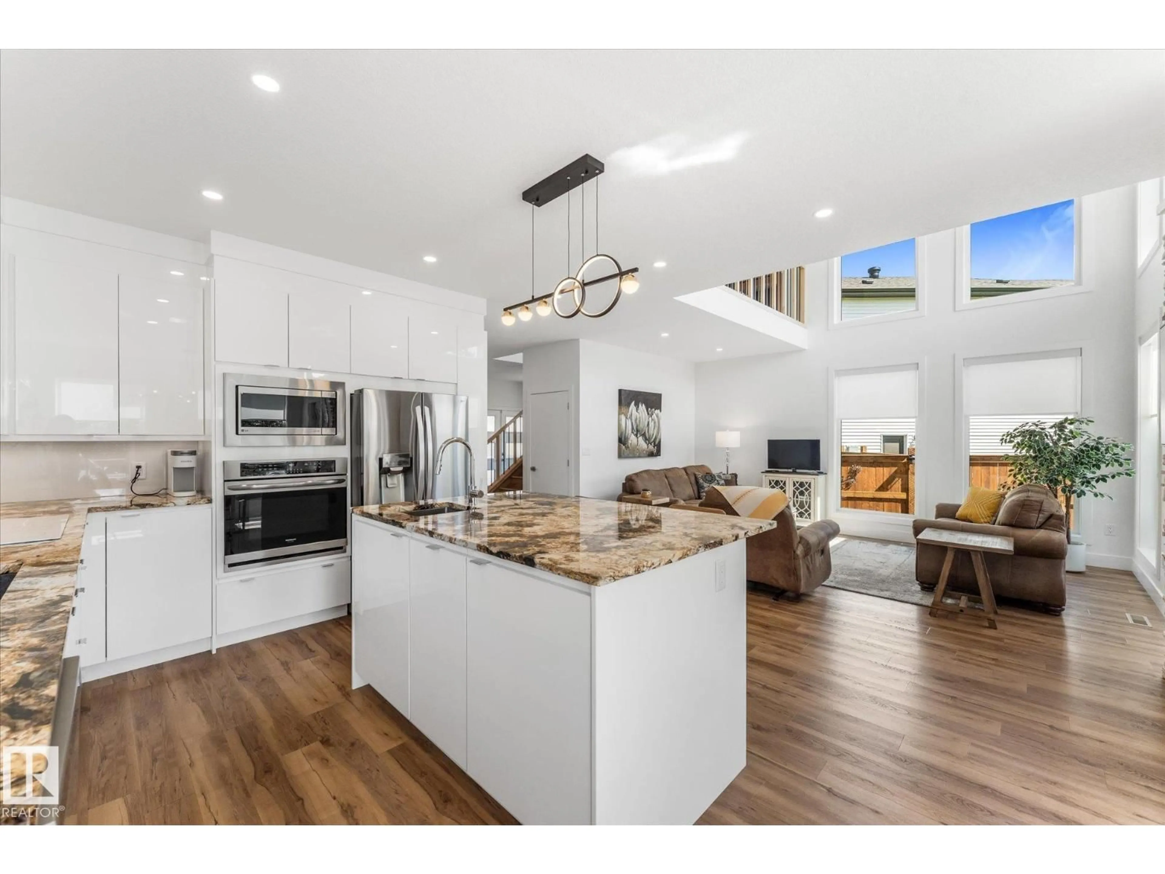 Open concept kitchen, unknown for 283 SILVERSTONE CR, Stony Plain Alberta T7Z0E8