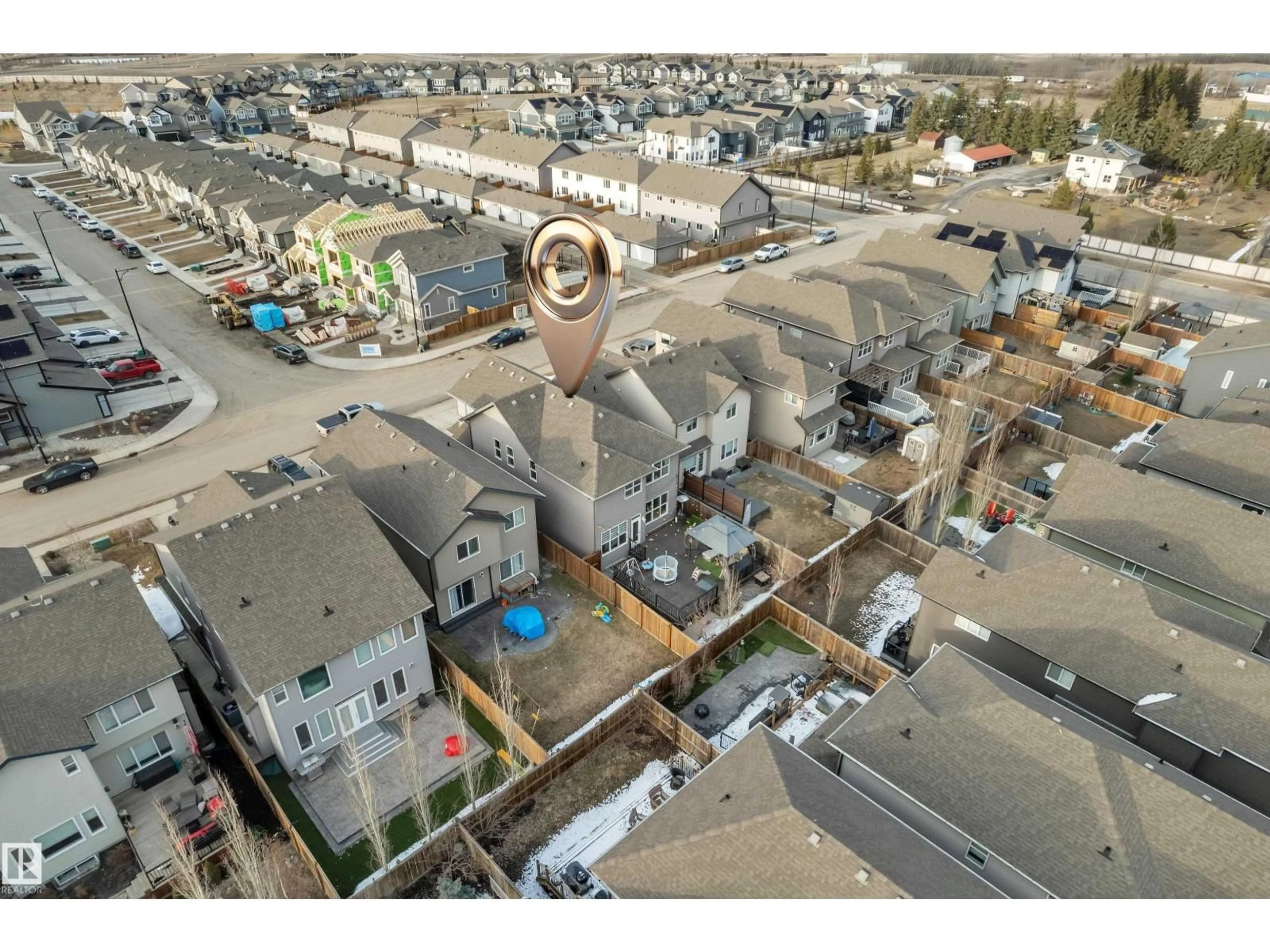 A pic from outside/outdoor area/front of a property/back of a property/a pic from drone, city buildings view from balcony for 29 SUNLAND WY, Sherwood Park Alberta T8H0Z4