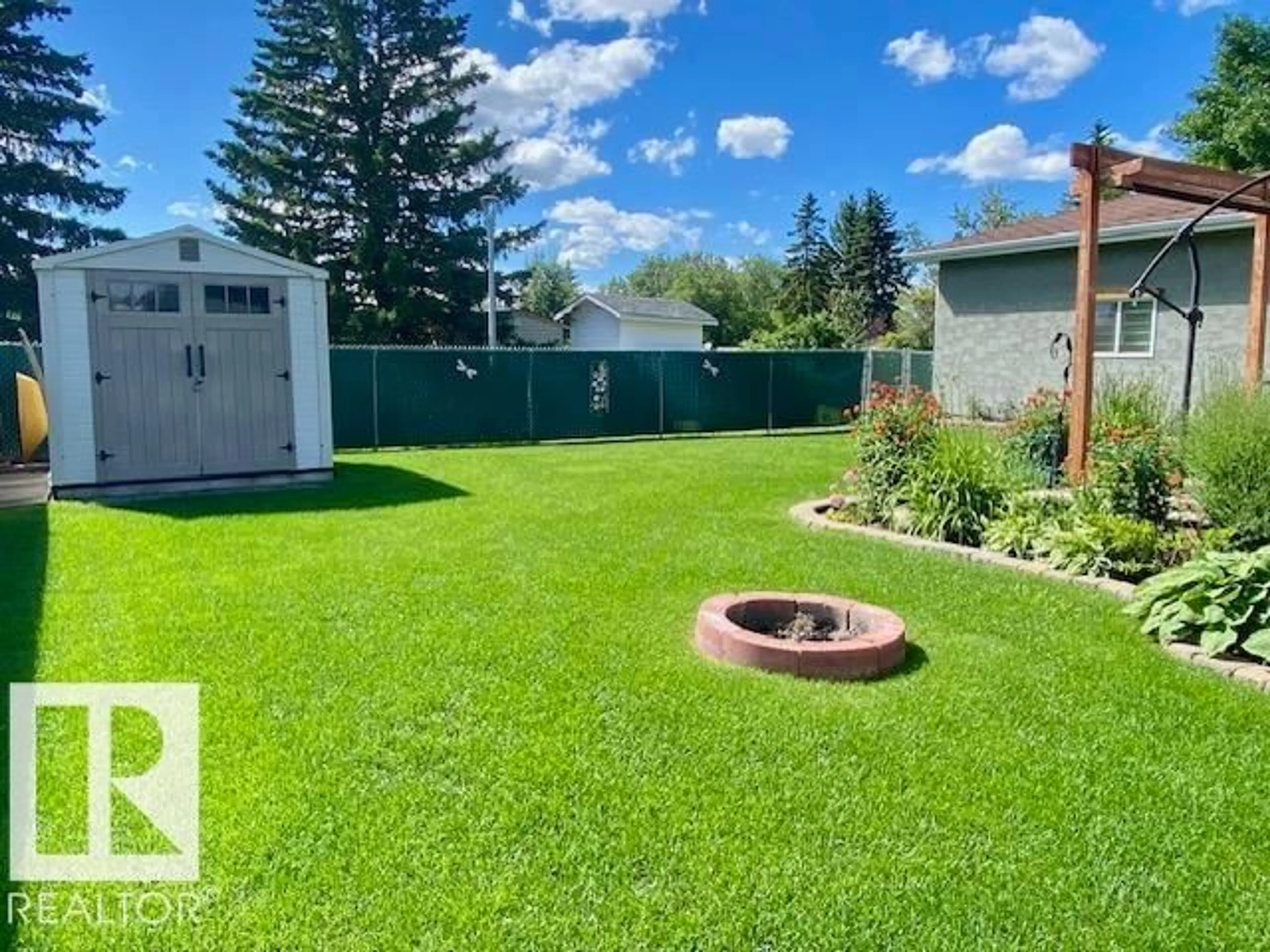 Unknown for NW - 3212 73 ST, Edmonton Alberta T6K1K1