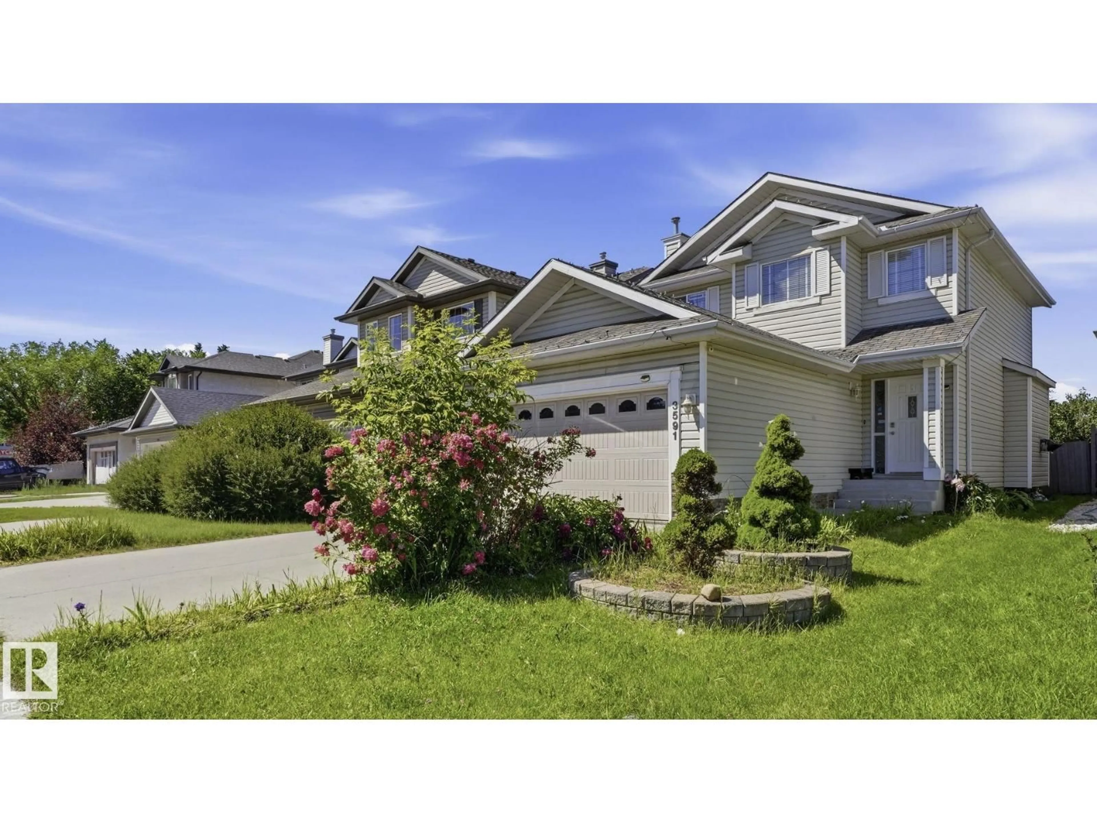 Home with vinyl exterior material, street for 3591 MCLEAN CR, Edmonton Alberta T6W1M5