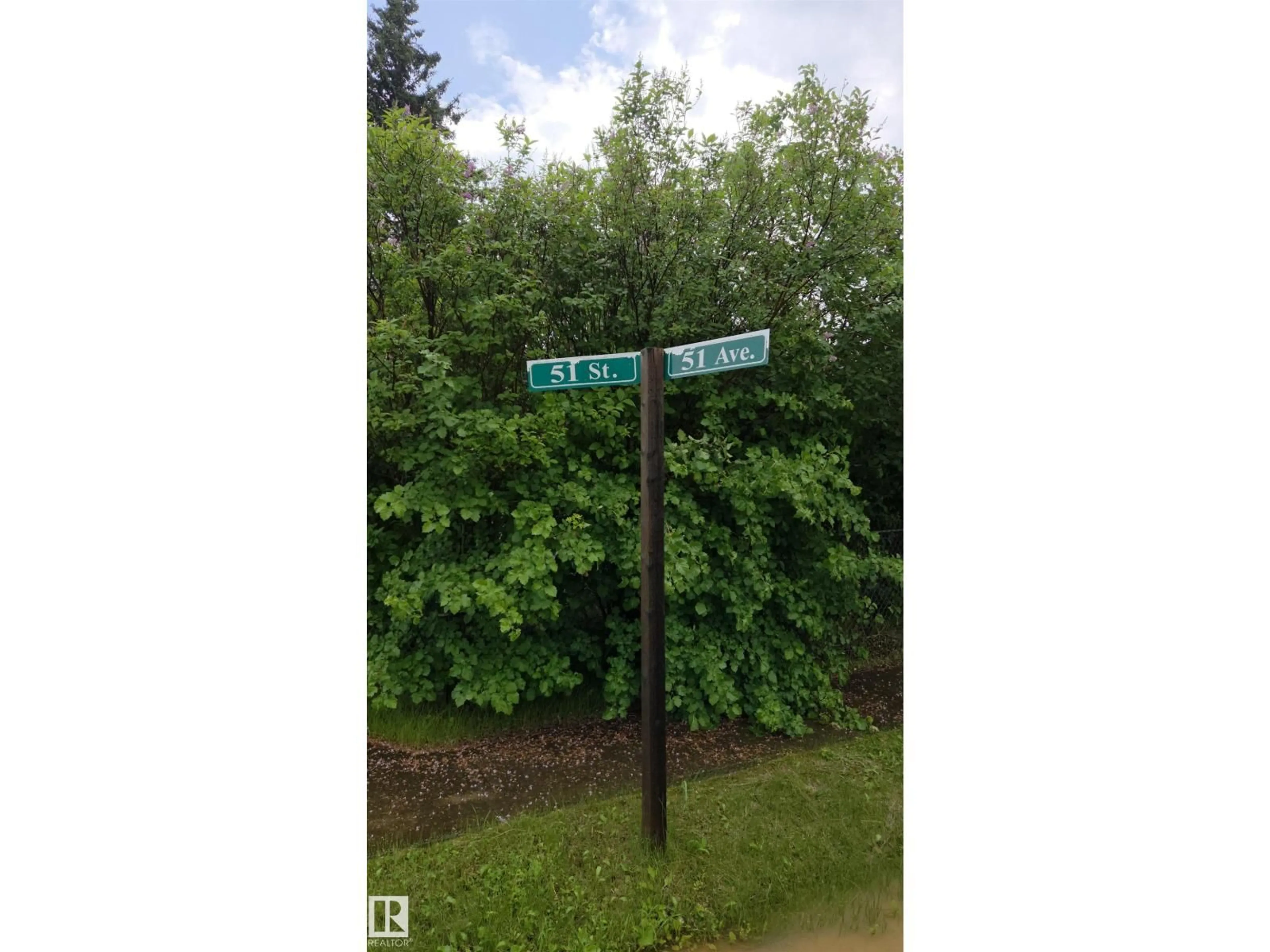 Unknown for 5007 51 AV, Newbrook Alberta T0A2P0