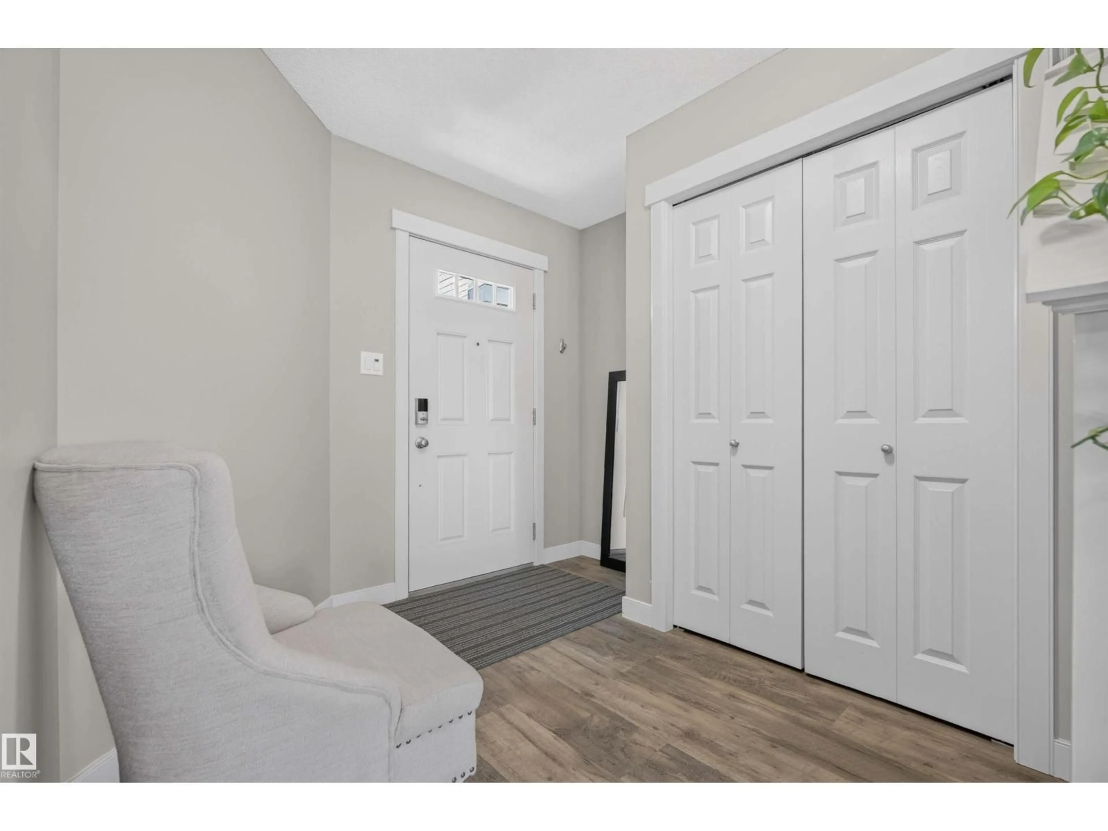 Indoor entryway for 14 MOBERG CL, Leduc Alberta T9E1E5