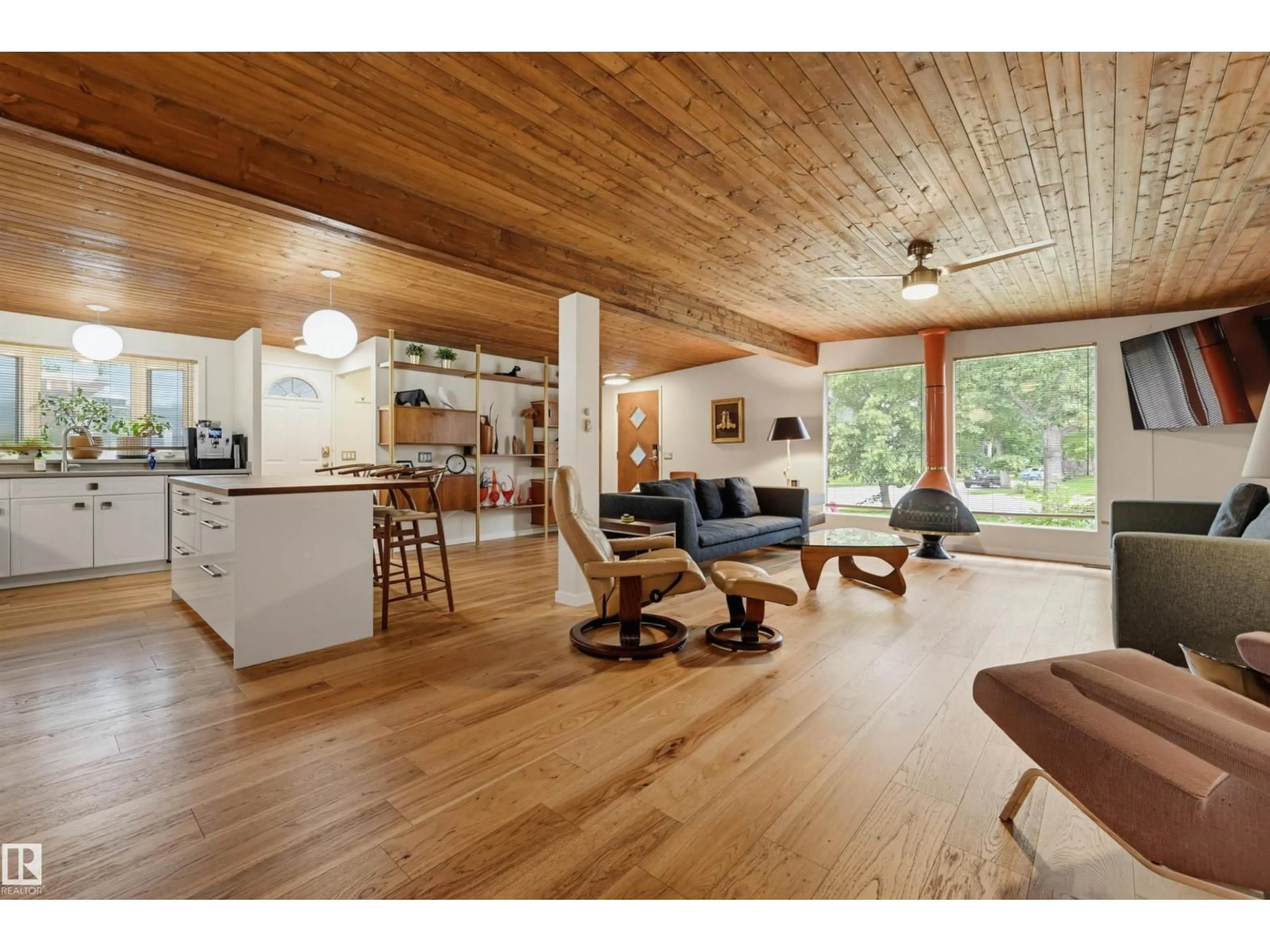 Open concept kitchen, wood/laminate floor for 65 GREEBRIER CR, St. Albert Alberta T8N1A2