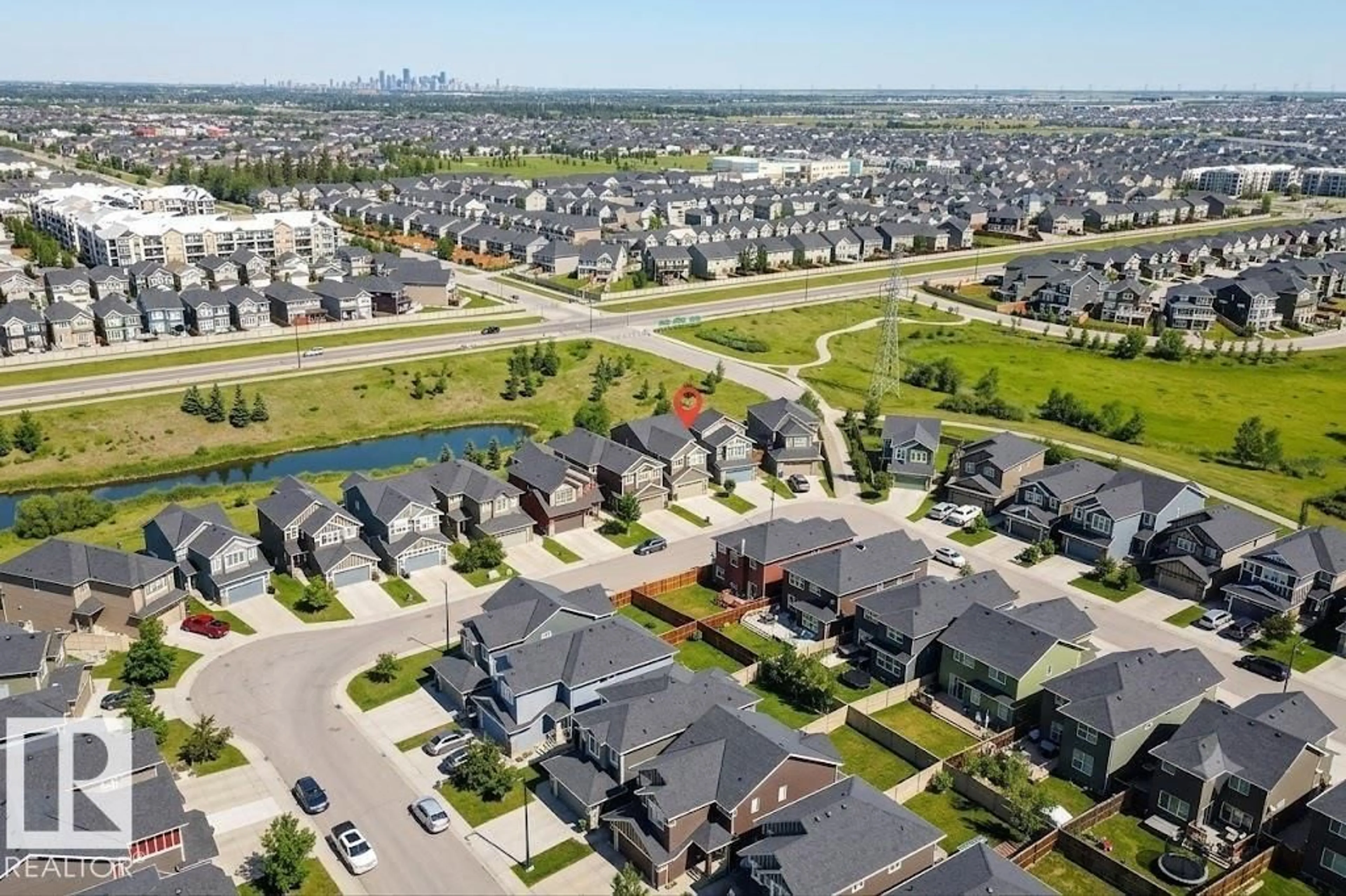 A pic from outside/outdoor area/front of a property/back of a property/a pic from drone, street for 4343 CRABAPPLE CR, Edmonton Alberta T6X1W5