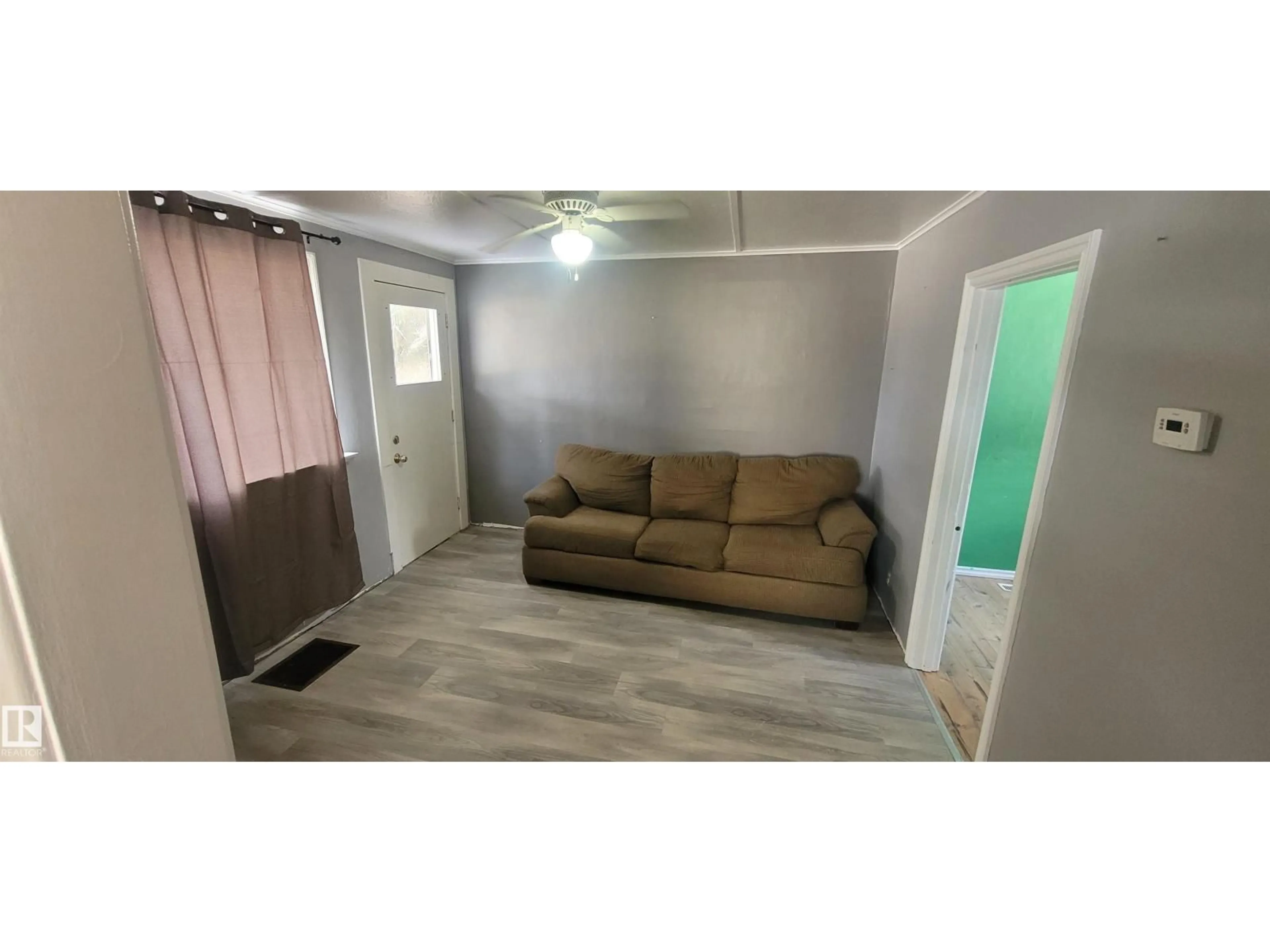 A pic of a room for 9740 109 ST, Westlock Alberta T7P1P9