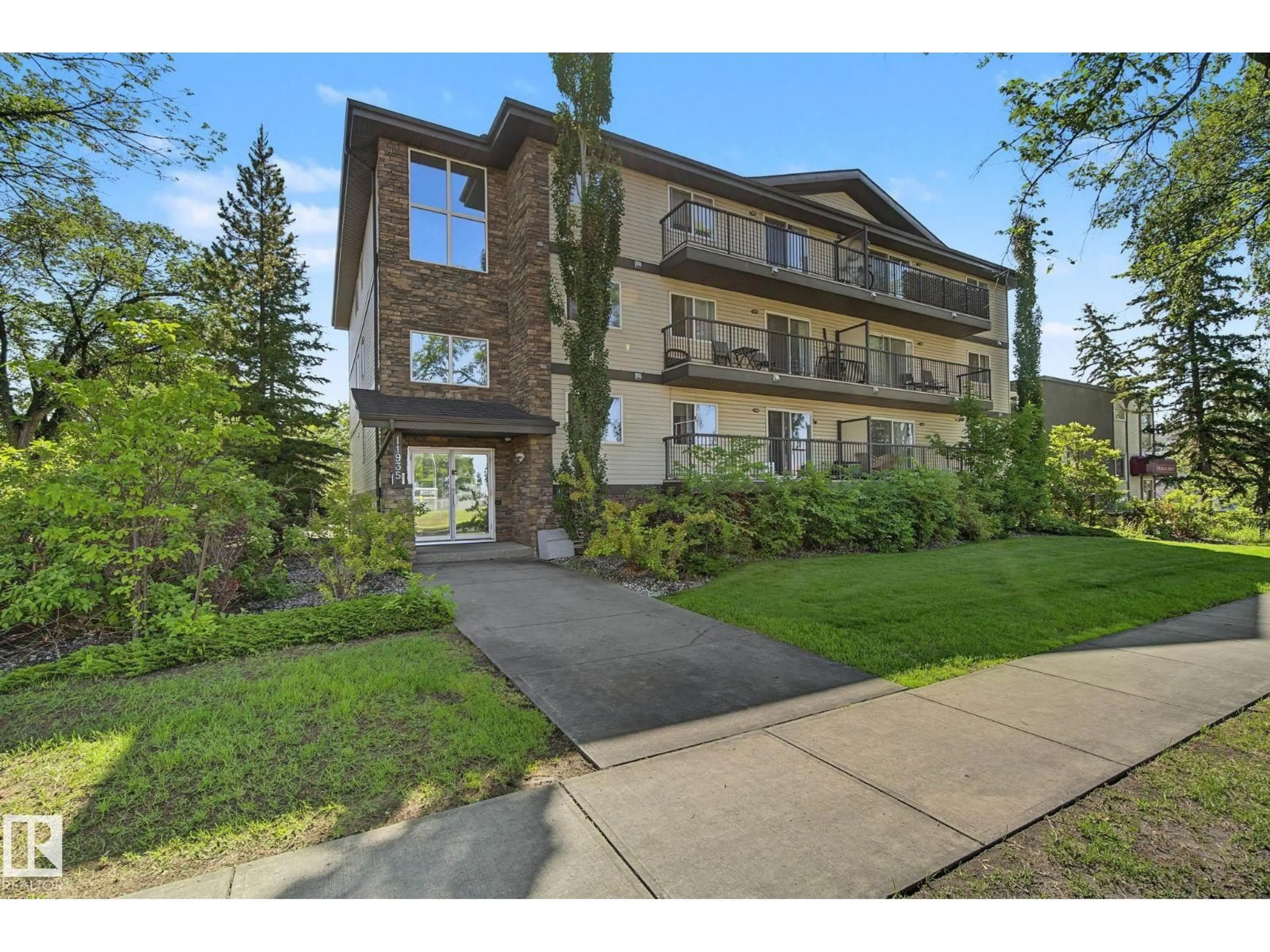 Unknown for #202 - 11935 106ST NW, Edmonton Alberta T5G2R4