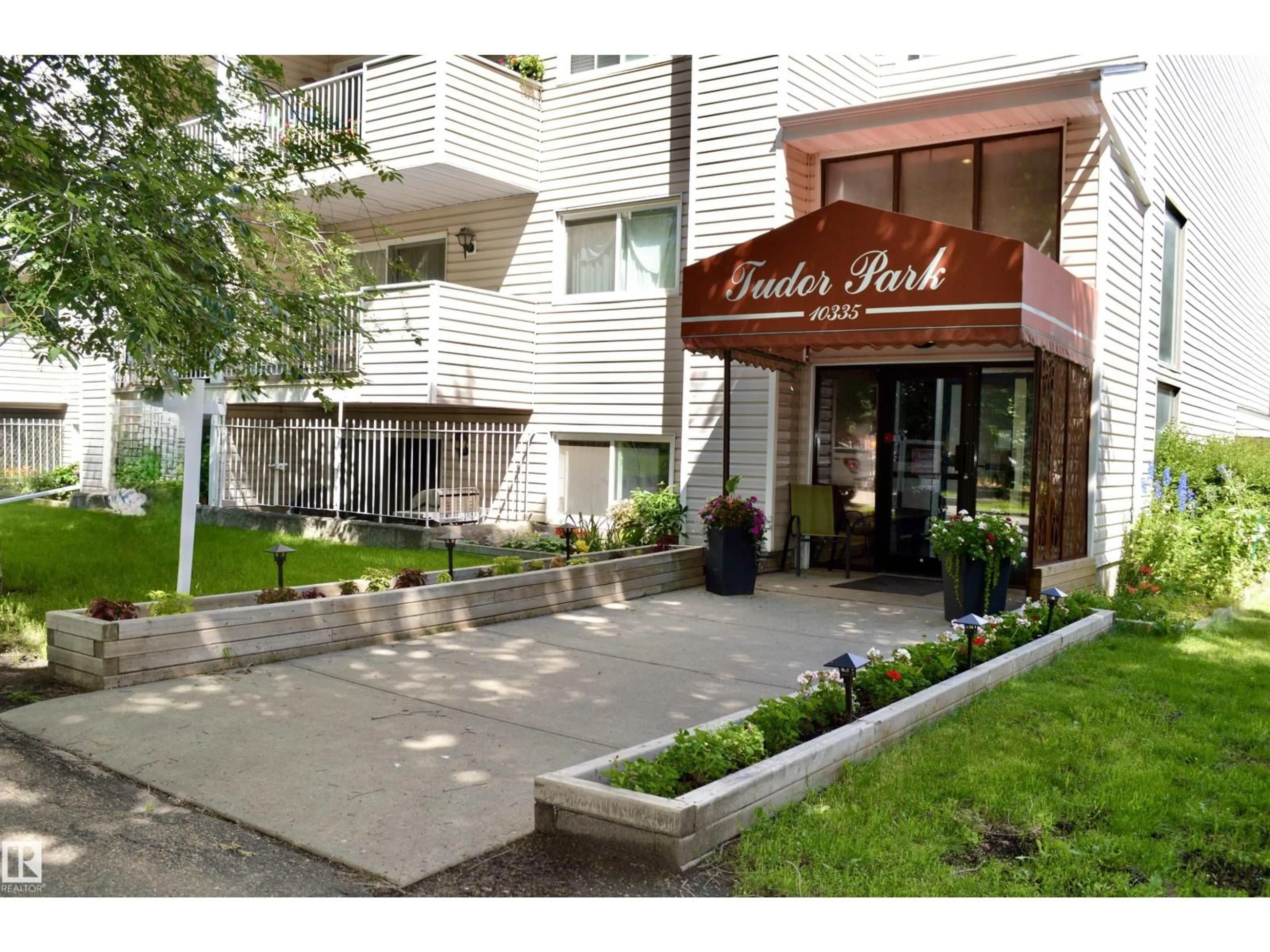 Unknown for #302 - 10335 118 ST, Edmonton Alberta T5K1Y6