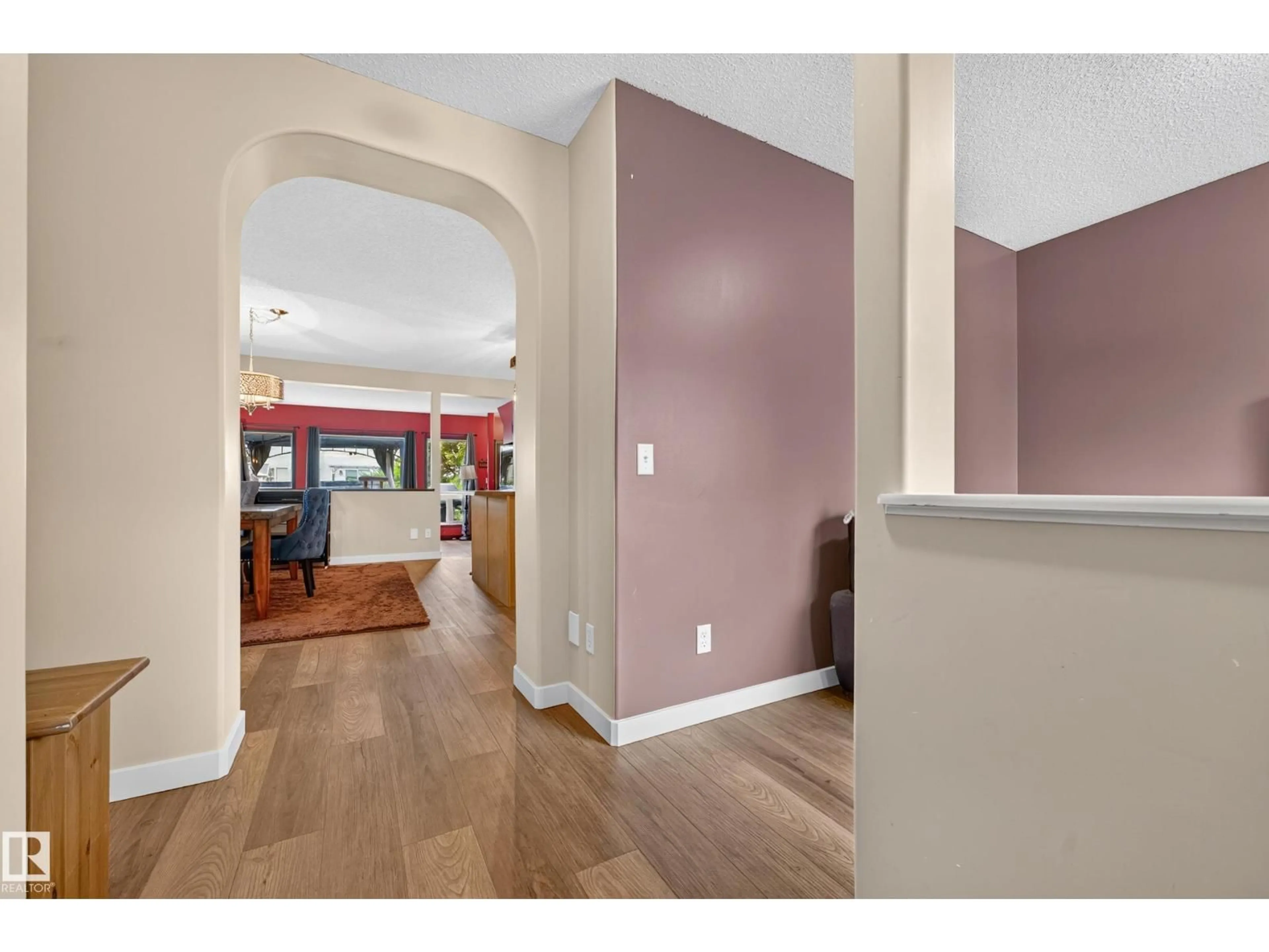 Indoor entryway for 14 BIRCHGLEN CR, Leduc Alberta T9E0C5