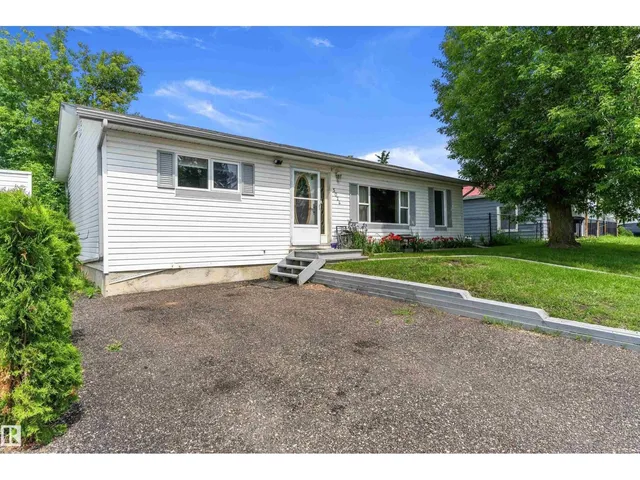5024 55 AV, Tofield 2