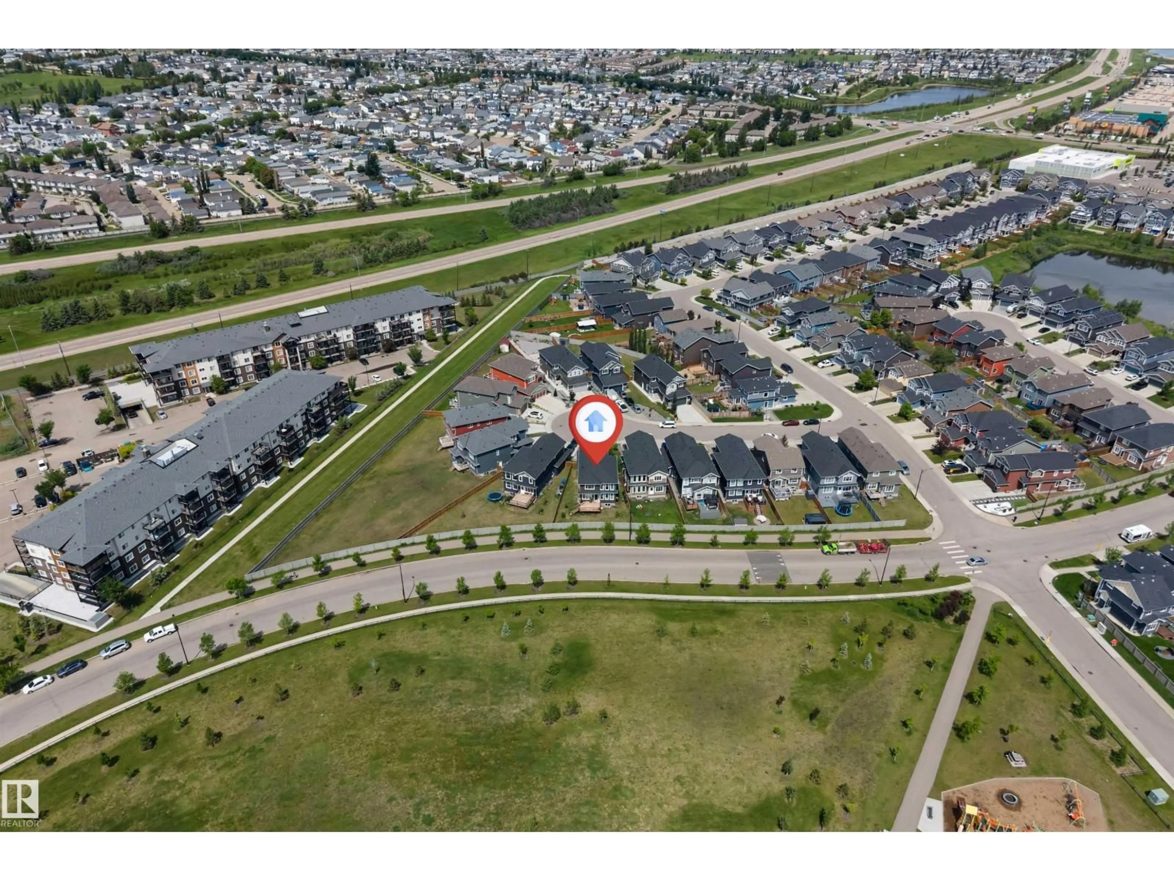 A pic from outside/outdoor area/front of a property/back of a property/a pic from drone, street for 715 EBBERS PL, Edmonton Alberta T5Y3V3