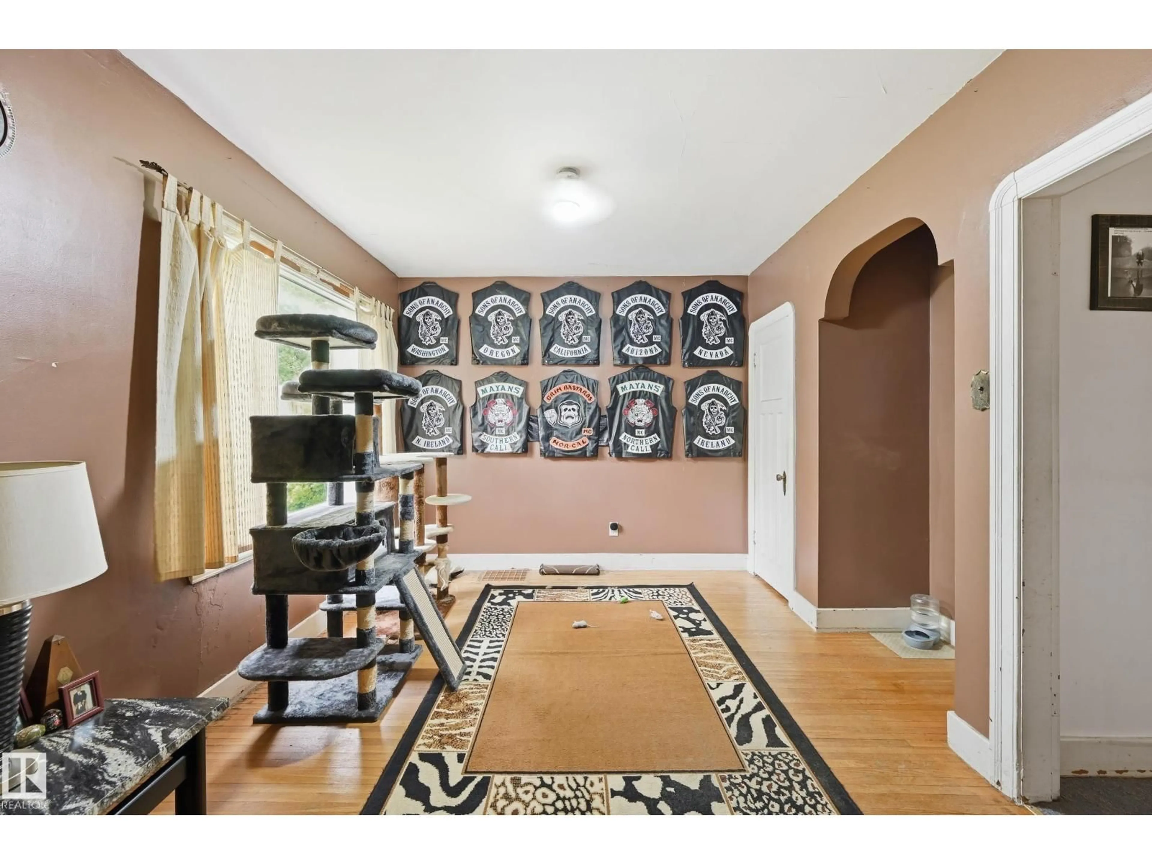 Indoor entryway for NW - 11325 101 ST, Edmonton Alberta T5G2A6
