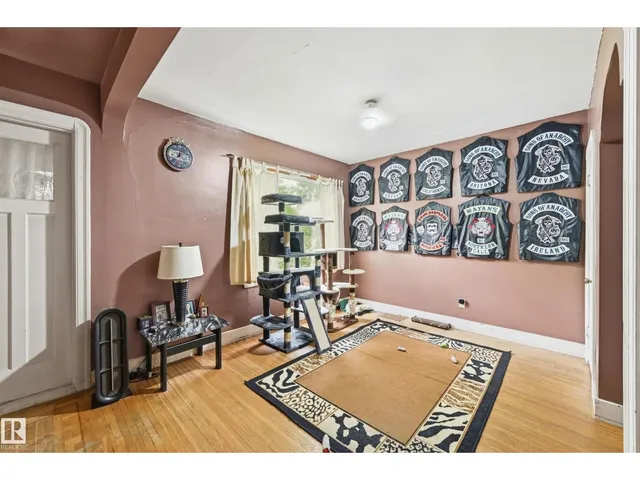 NW - 11325 101 ST, Edmonton 5