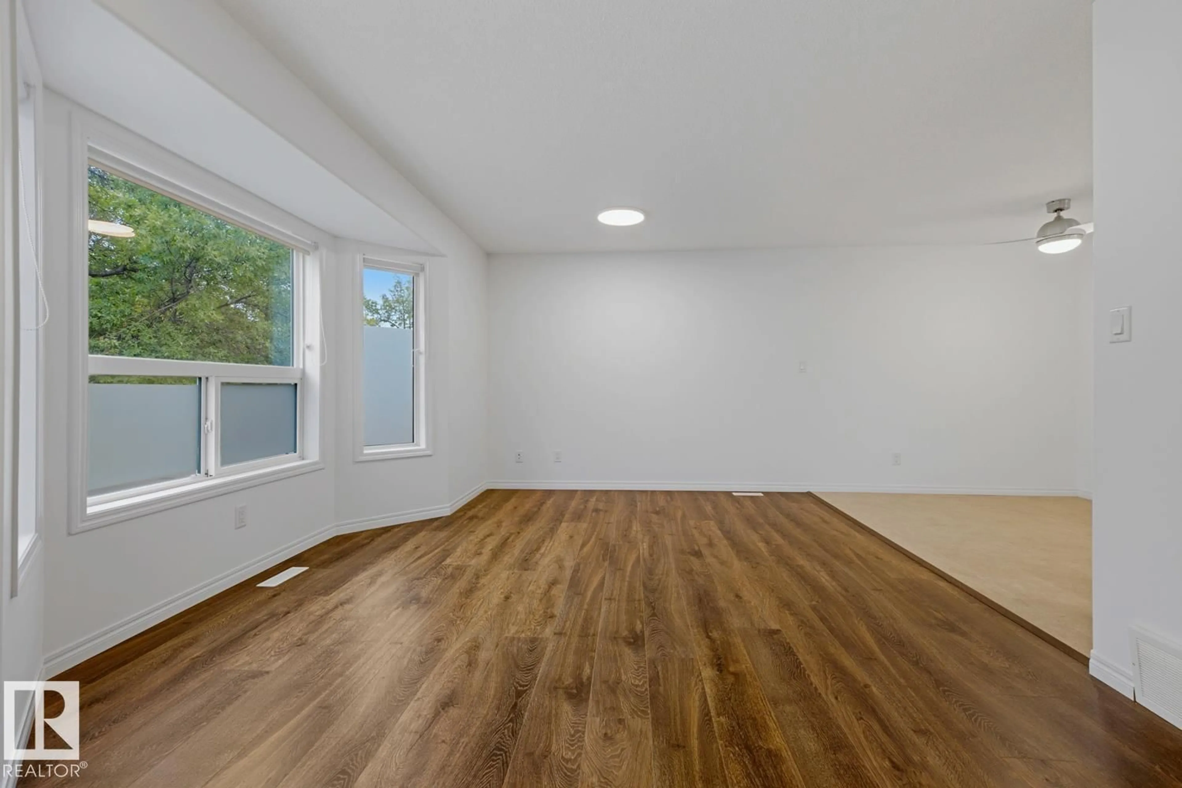 A pic of a room for 11120 132 ST, Edmonton Alberta T5M1E6