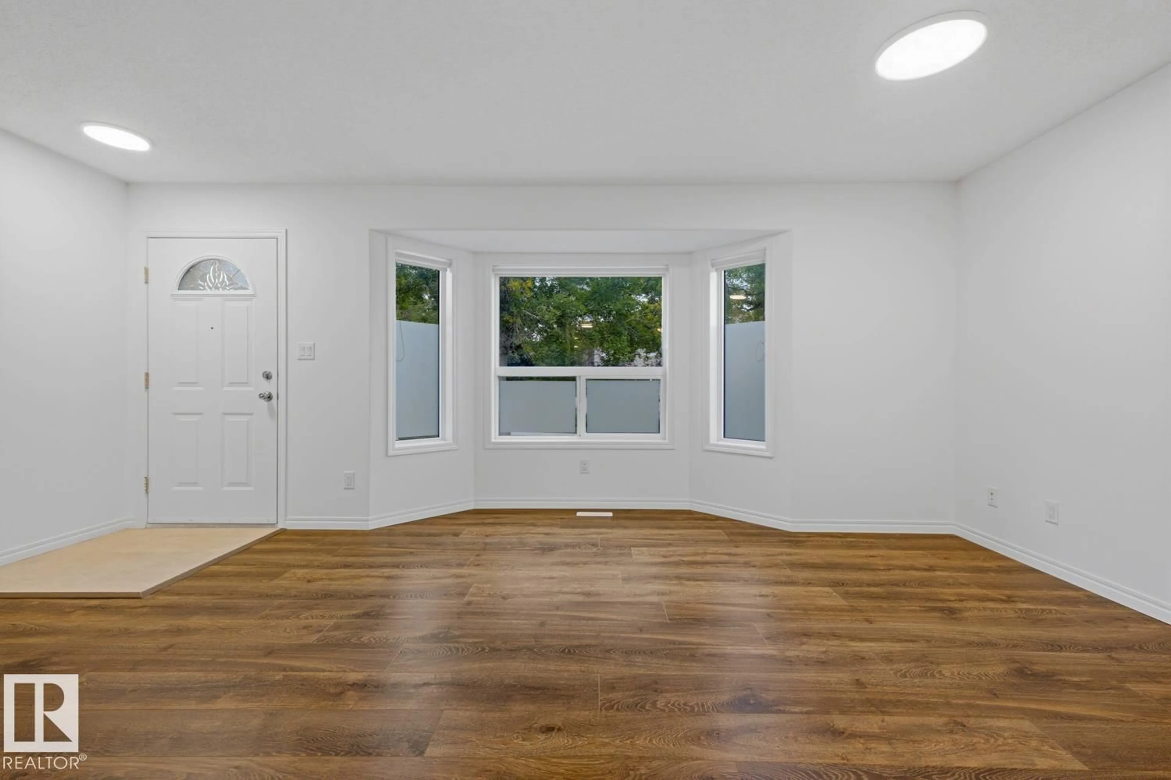 A pic of a room for 11120 132 ST, Edmonton Alberta T5M1E6