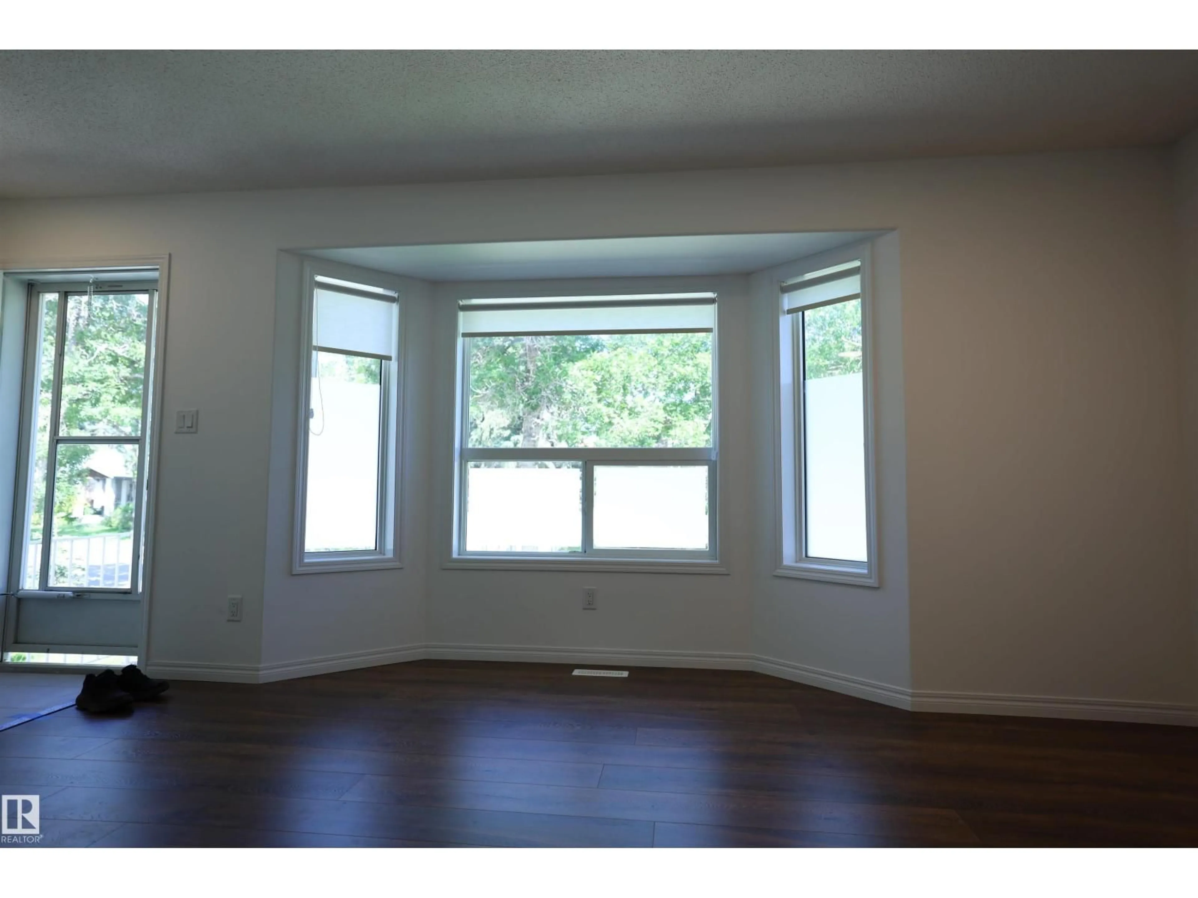 A pic of a room for 11120 132 ST, Edmonton Alberta T5M1E6