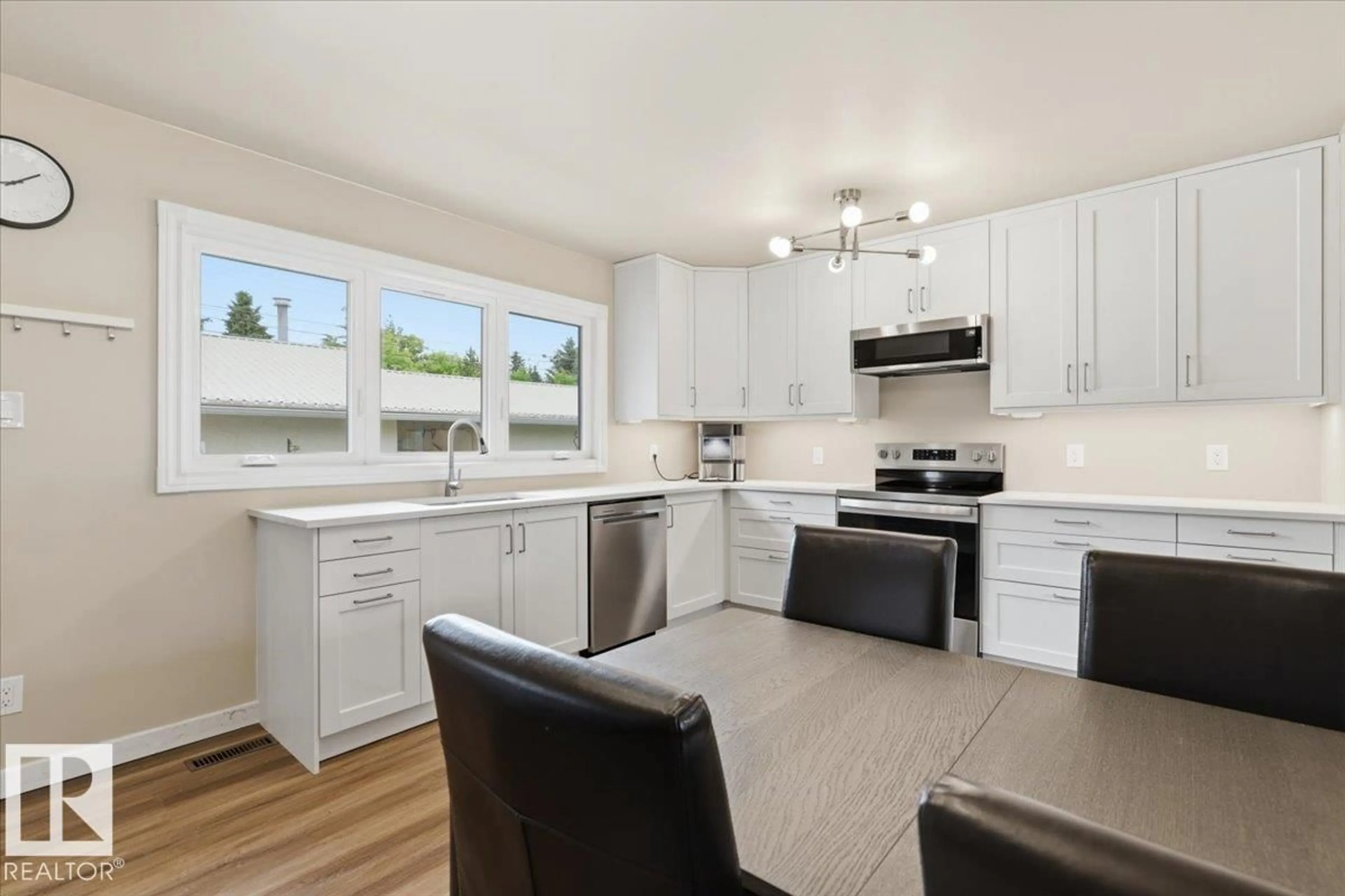 Open concept kitchen, unknown for 5103 48 AV, Thorsby Alberta T0C2P0