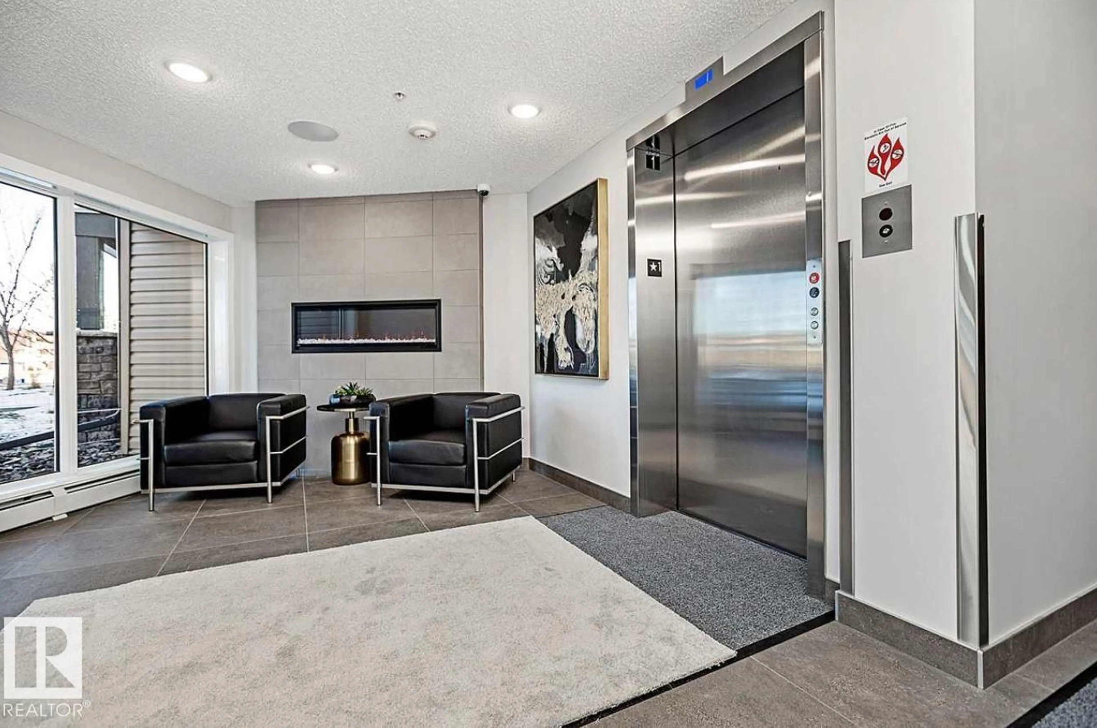 Indoor foyer for 207 - 11511 27 AV, Edmonton Alberta T6J7J8