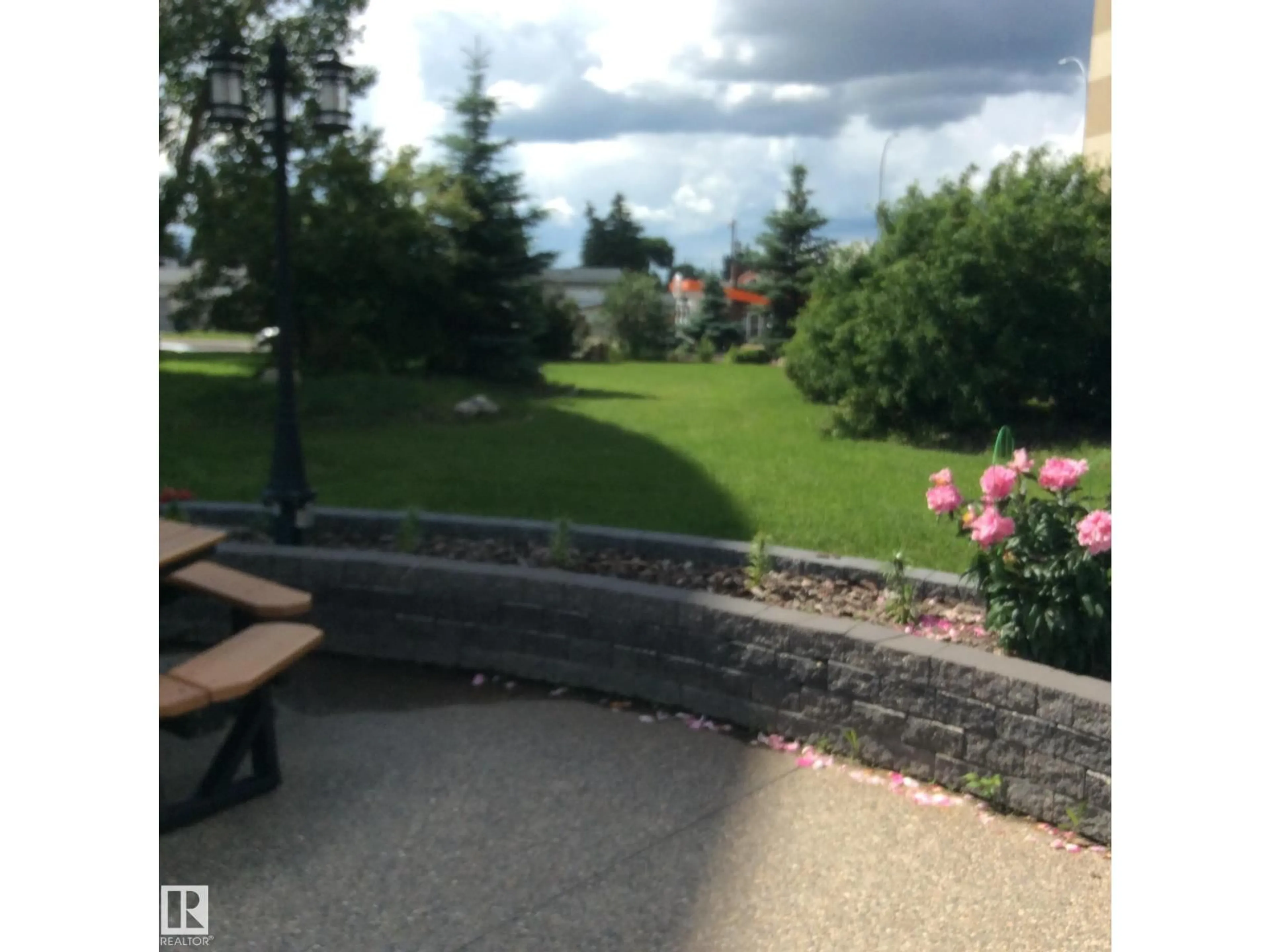 Patio, water/lake/river/ocean view for 46 - 13435 97 ST, Edmonton Alberta T5E4C8