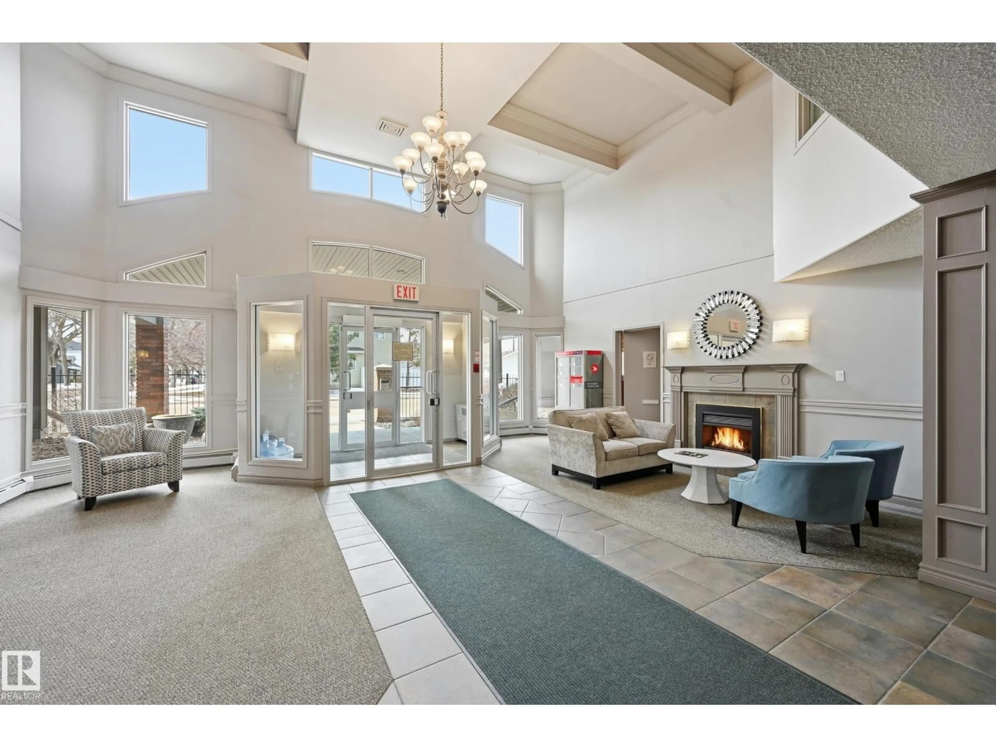 Indoor foyer for 501 - 7905 96 ST, Edmonton Alberta T6C4R3