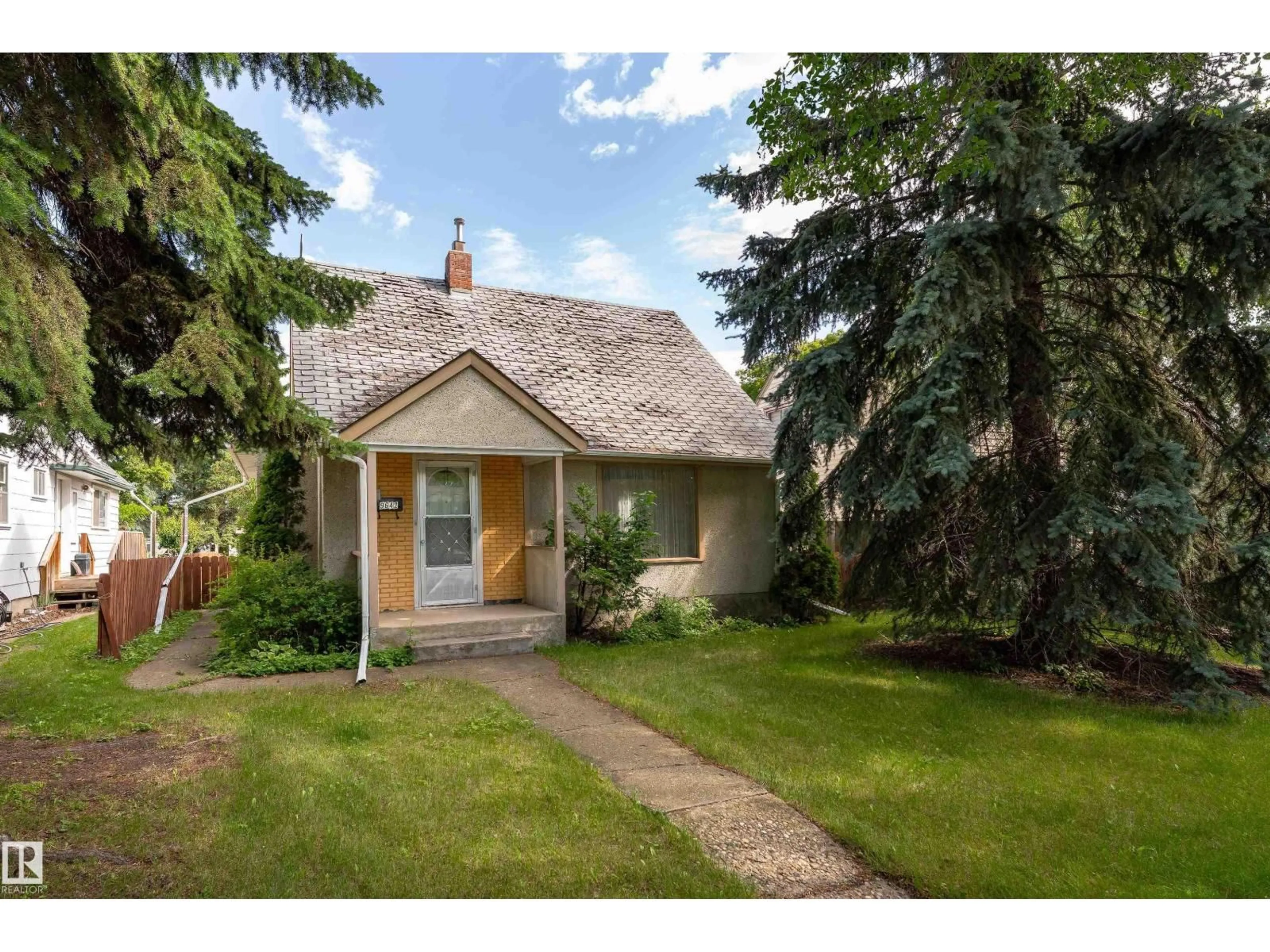 Unknown for 9642 72 AV NW, Edmonton Alberta T6E0Y6