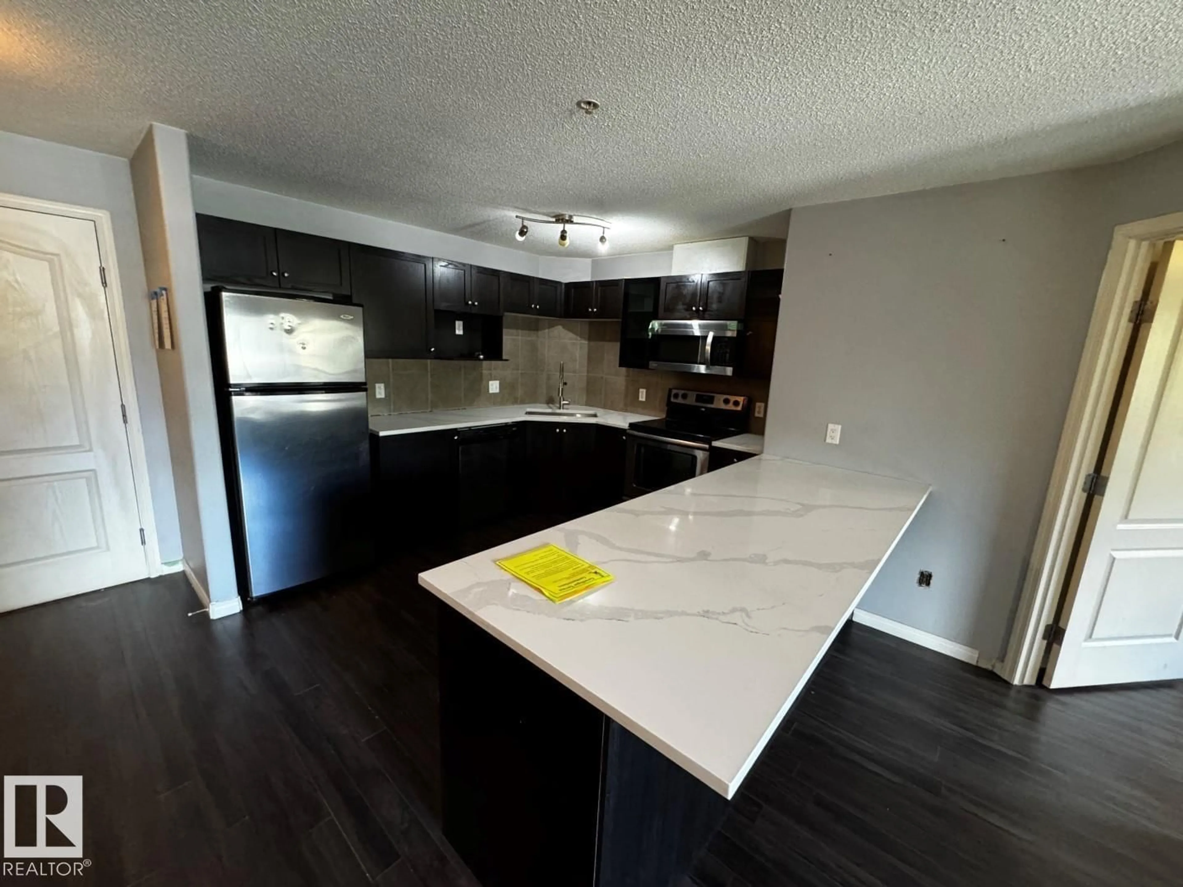 Open concept kitchen, unknown for #2211 - 2211 SIMSPON DR, Edmonton Alberta T6R0N3