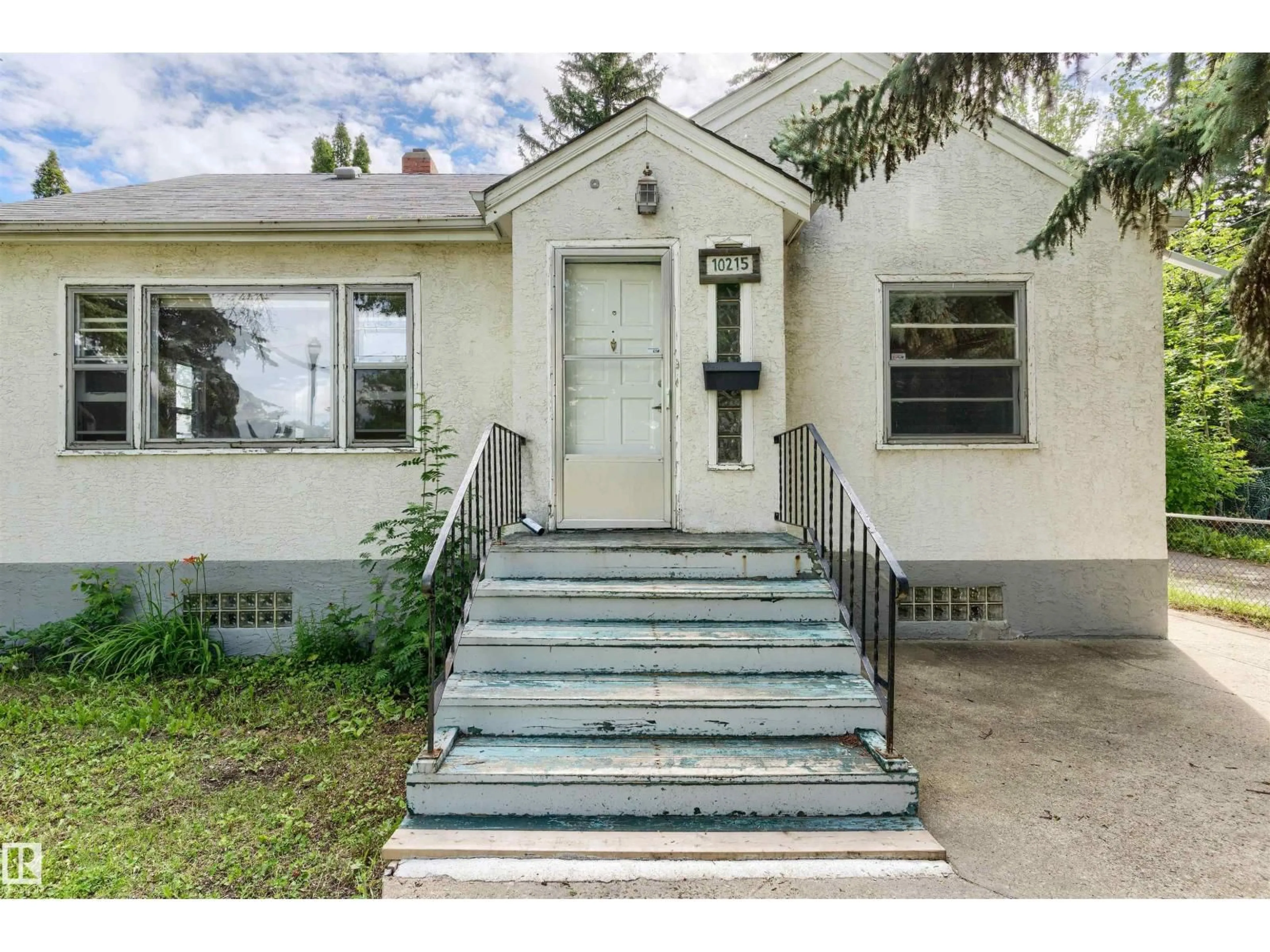 Unknown for 10215 138 ST, Edmonton Alberta T5N2H9