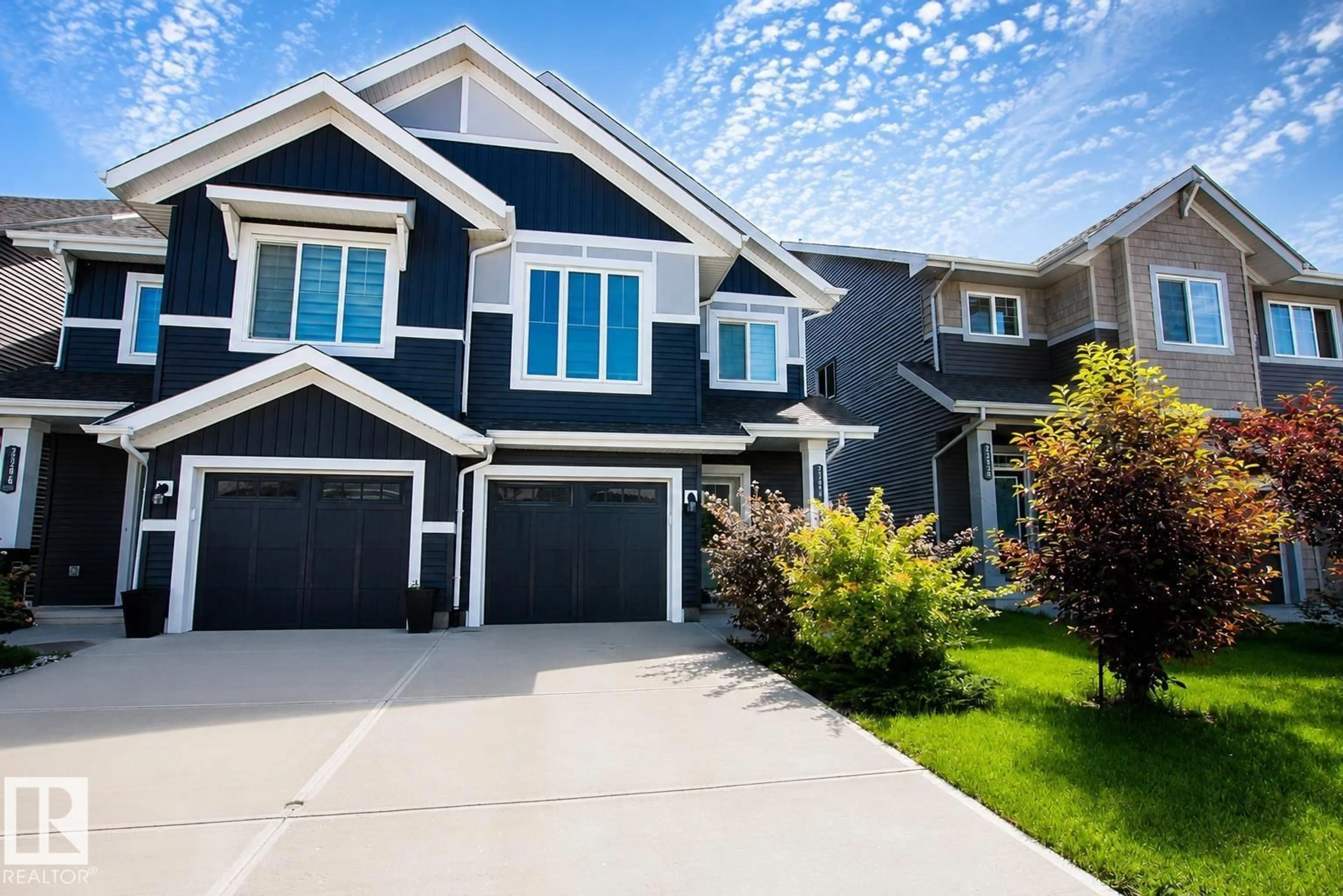Home with vinyl exterior material, unknown for 2290 CHOKECHERRY CL, Edmonton Alberta T6X2M6