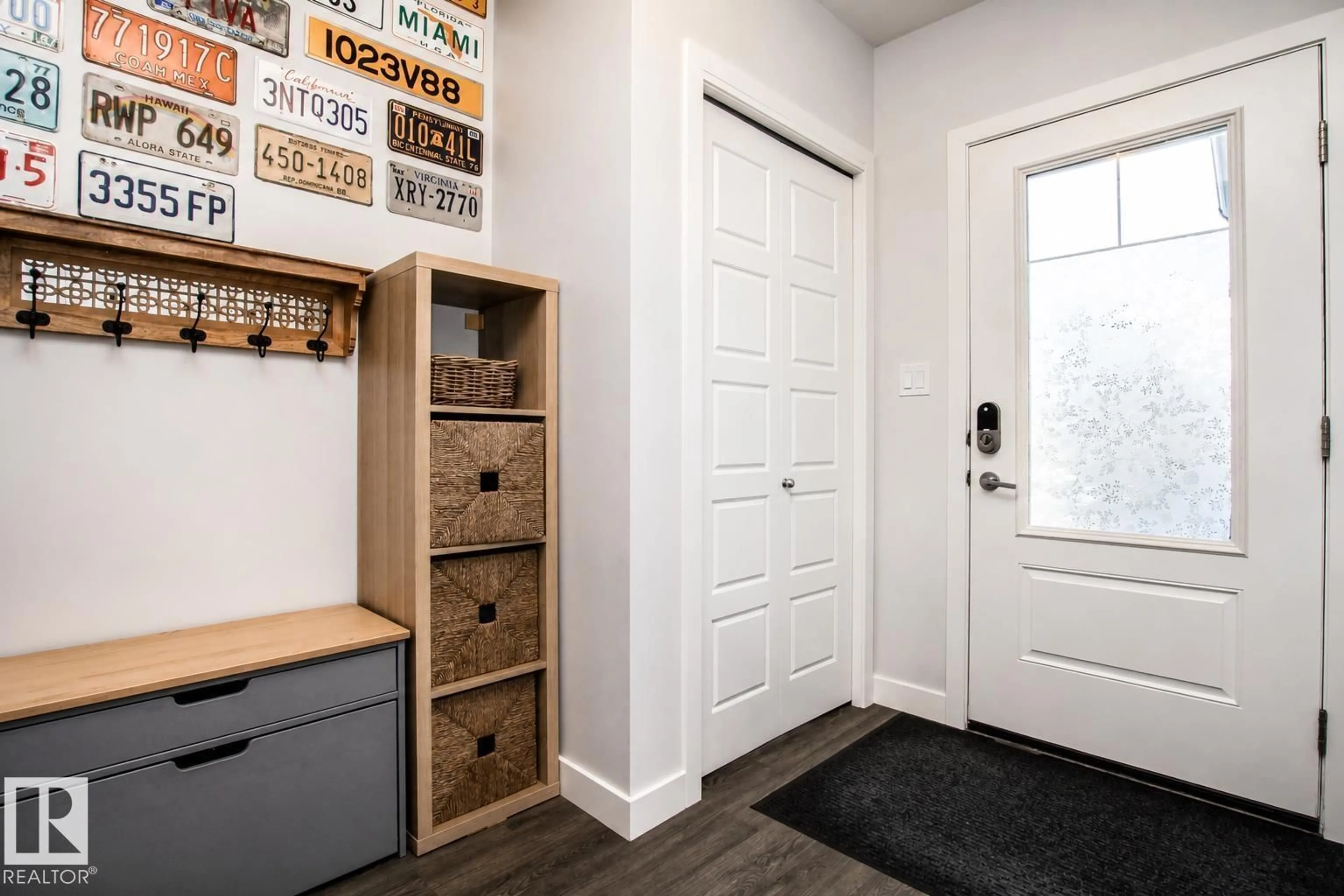 Indoor entryway for 2290 CHOKECHERRY CL, Edmonton Alberta T6X2M6