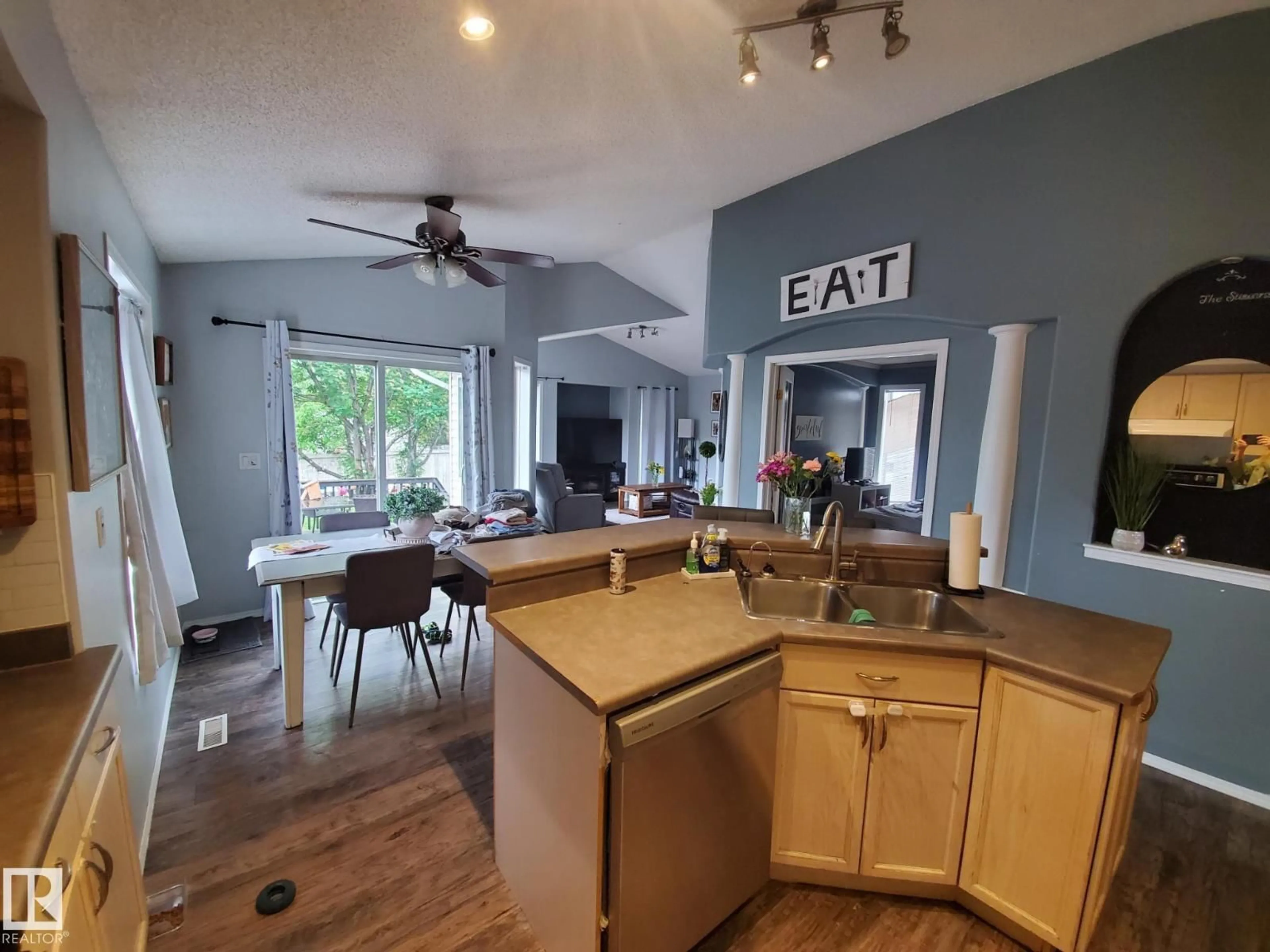 Open concept kitchen, unknown for 53 LANGLEY, Spruce Grove Alberta T7X4A4