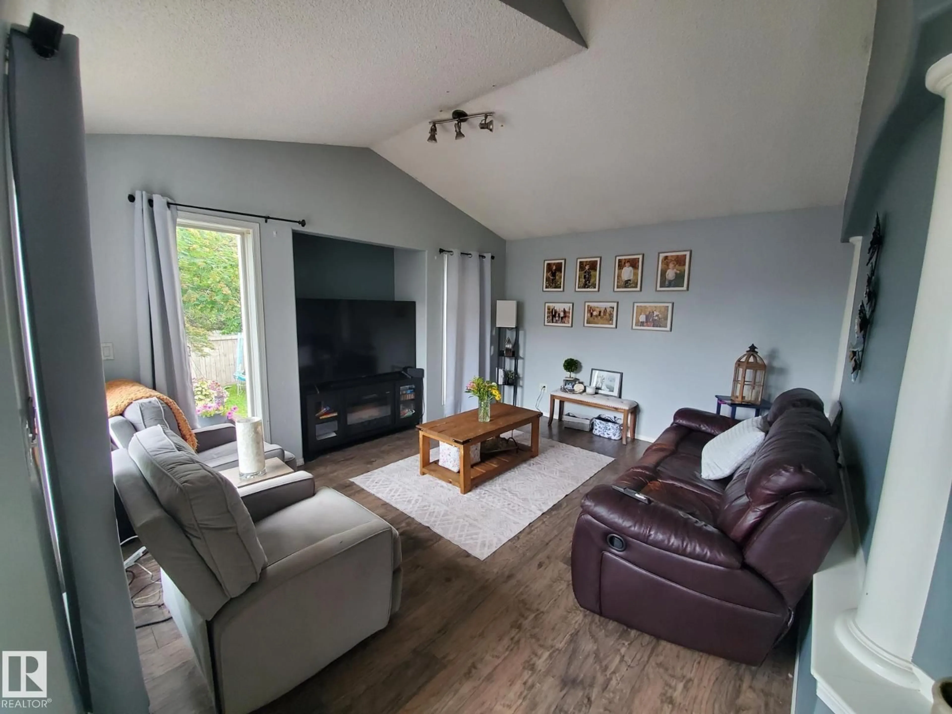 Living room with furniture, unknown for 53 LANGLEY, Spruce Grove Alberta T7X4A4