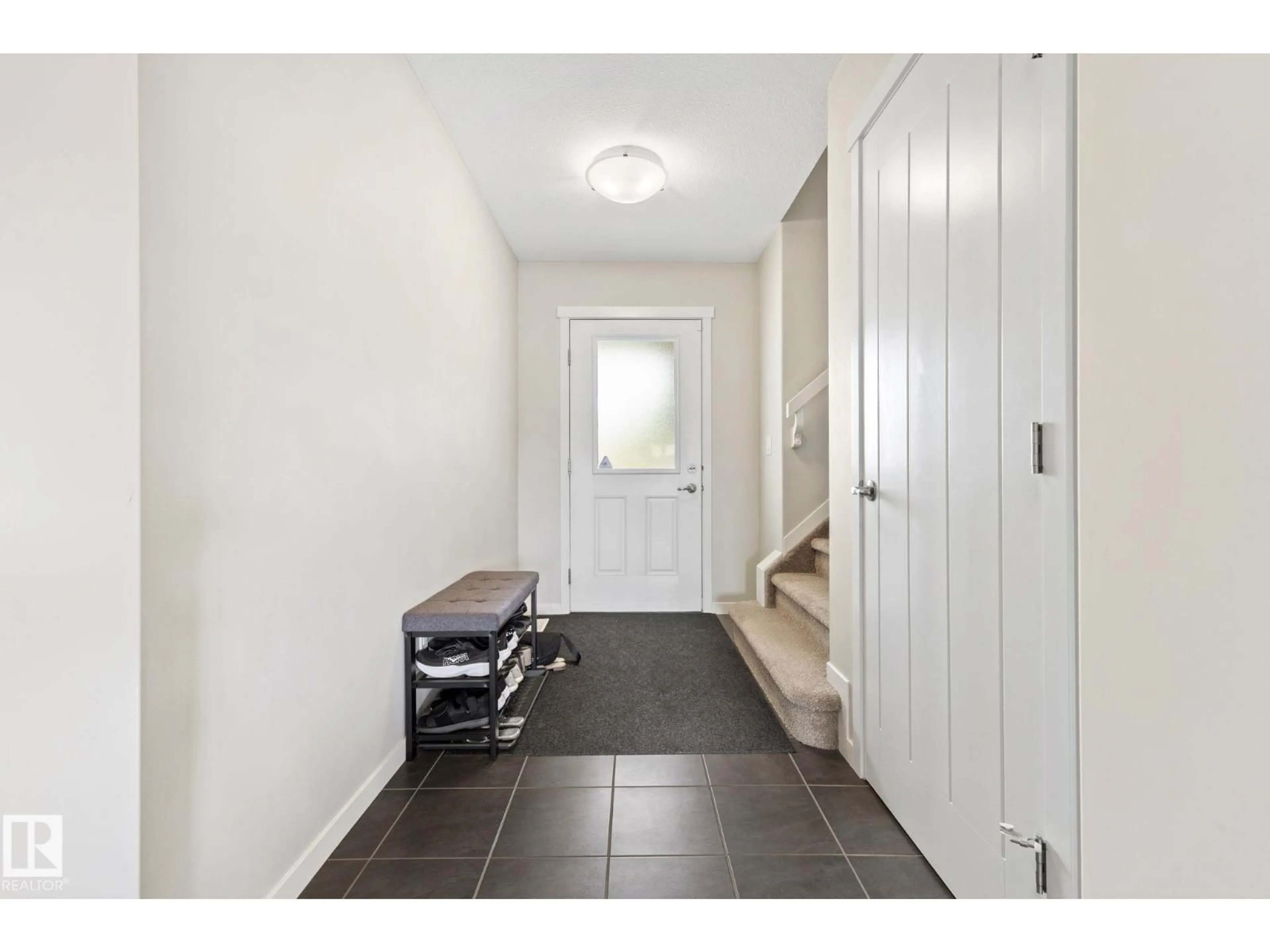 Indoor entryway for NW - 17308 49 ST, Edmonton Alberta T5Y3V9