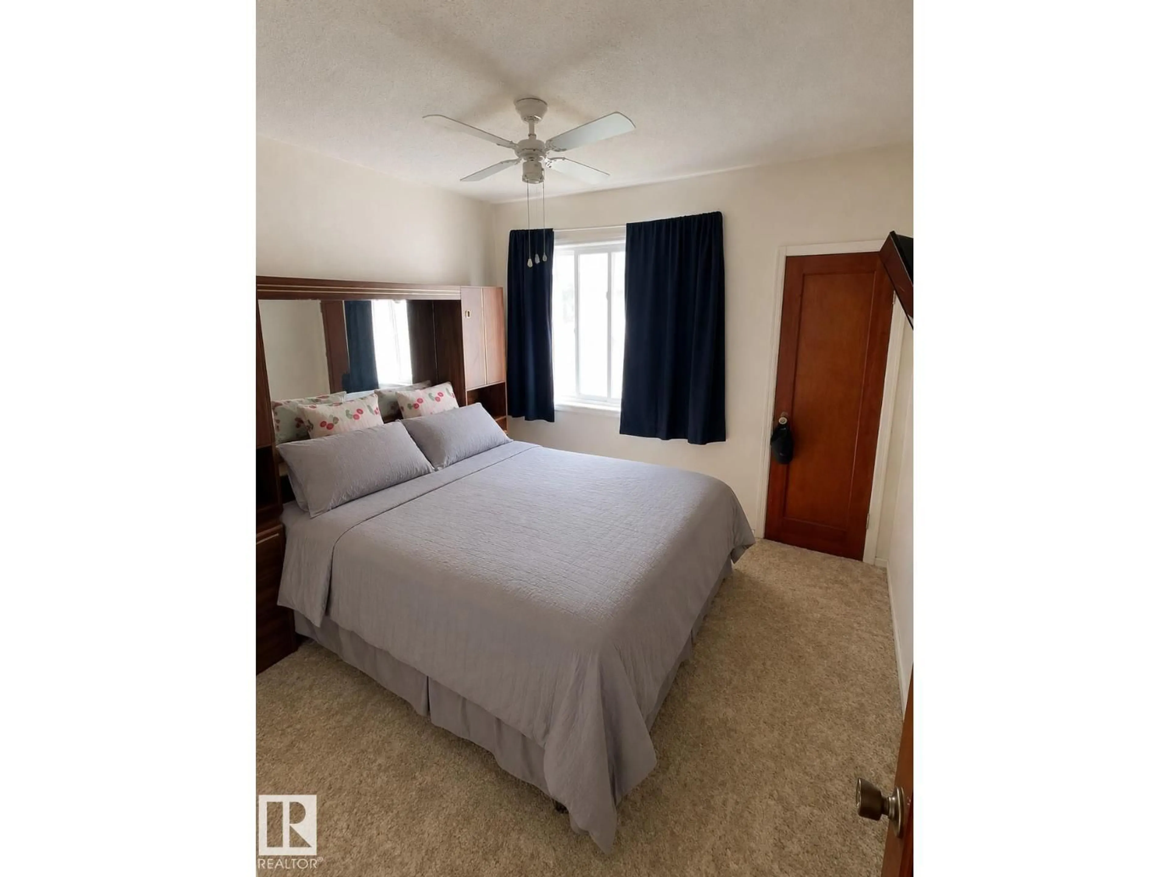 A pic of a room for 5215 46 ST, Legal Alberta T0G1L0