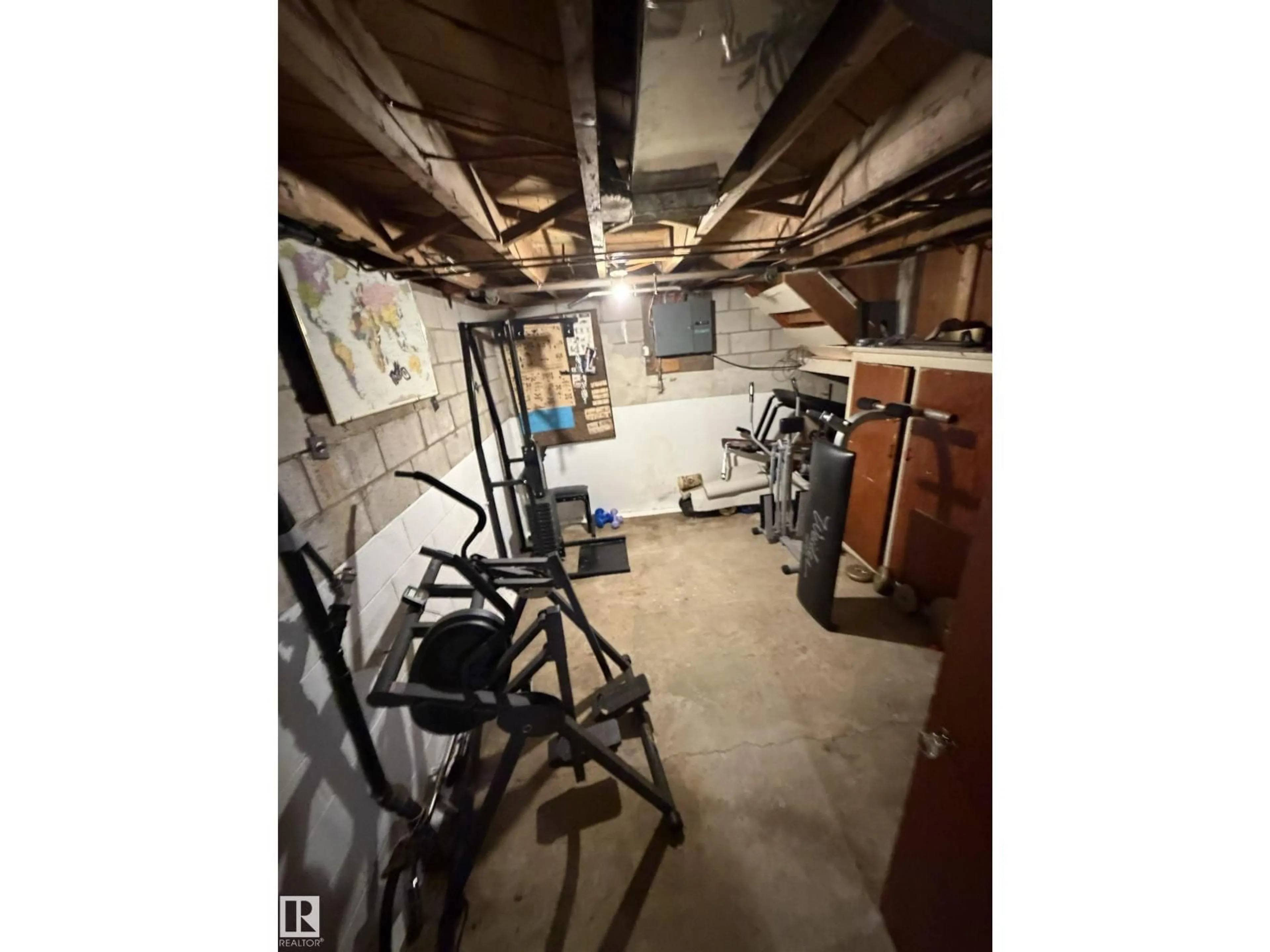 A pic of a room for 5215 46 ST, Legal Alberta T0G1L0