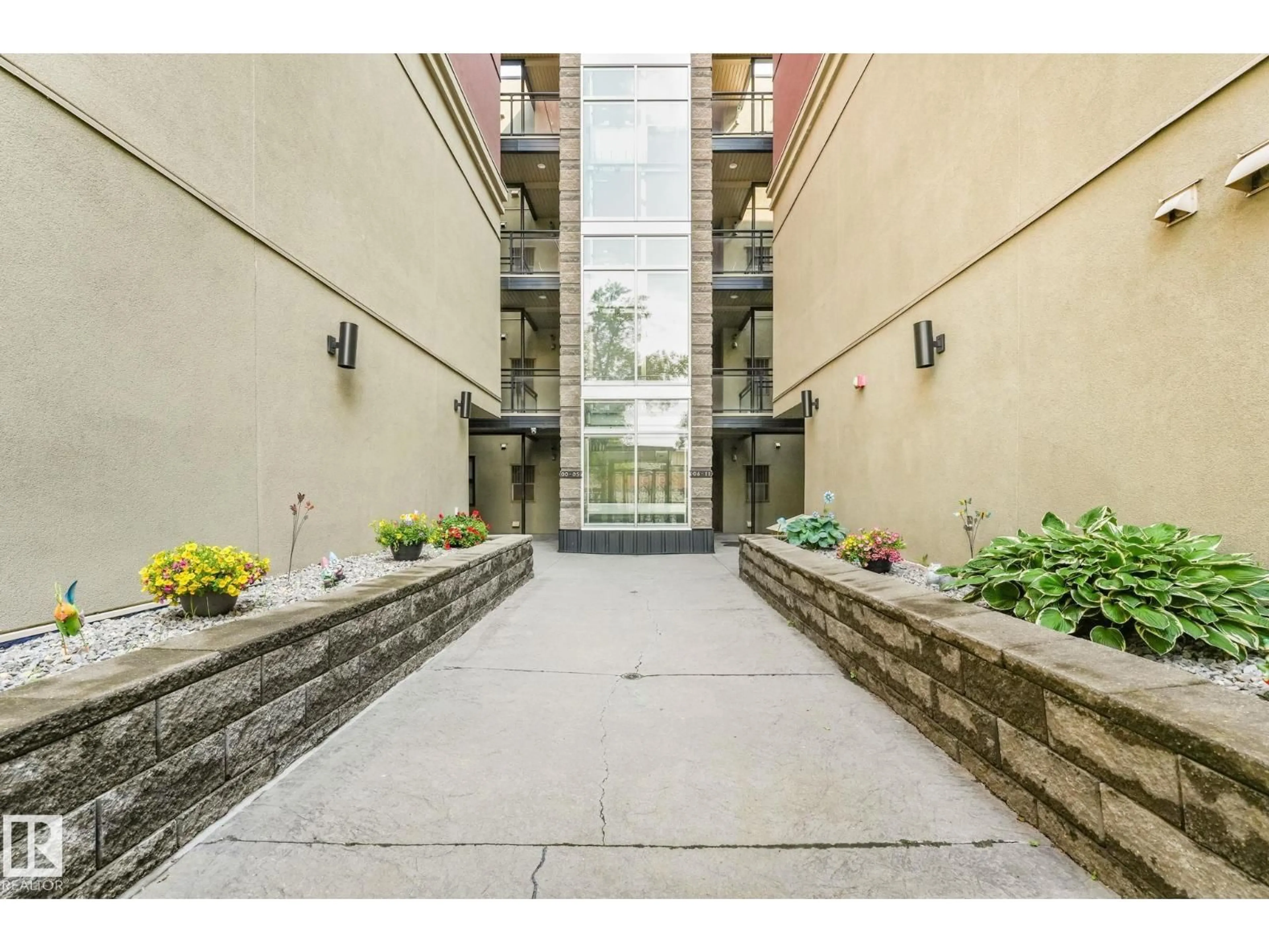 Indoor foyer for #308 - 10808 71 AV, Edmonton Alberta T6E0X7