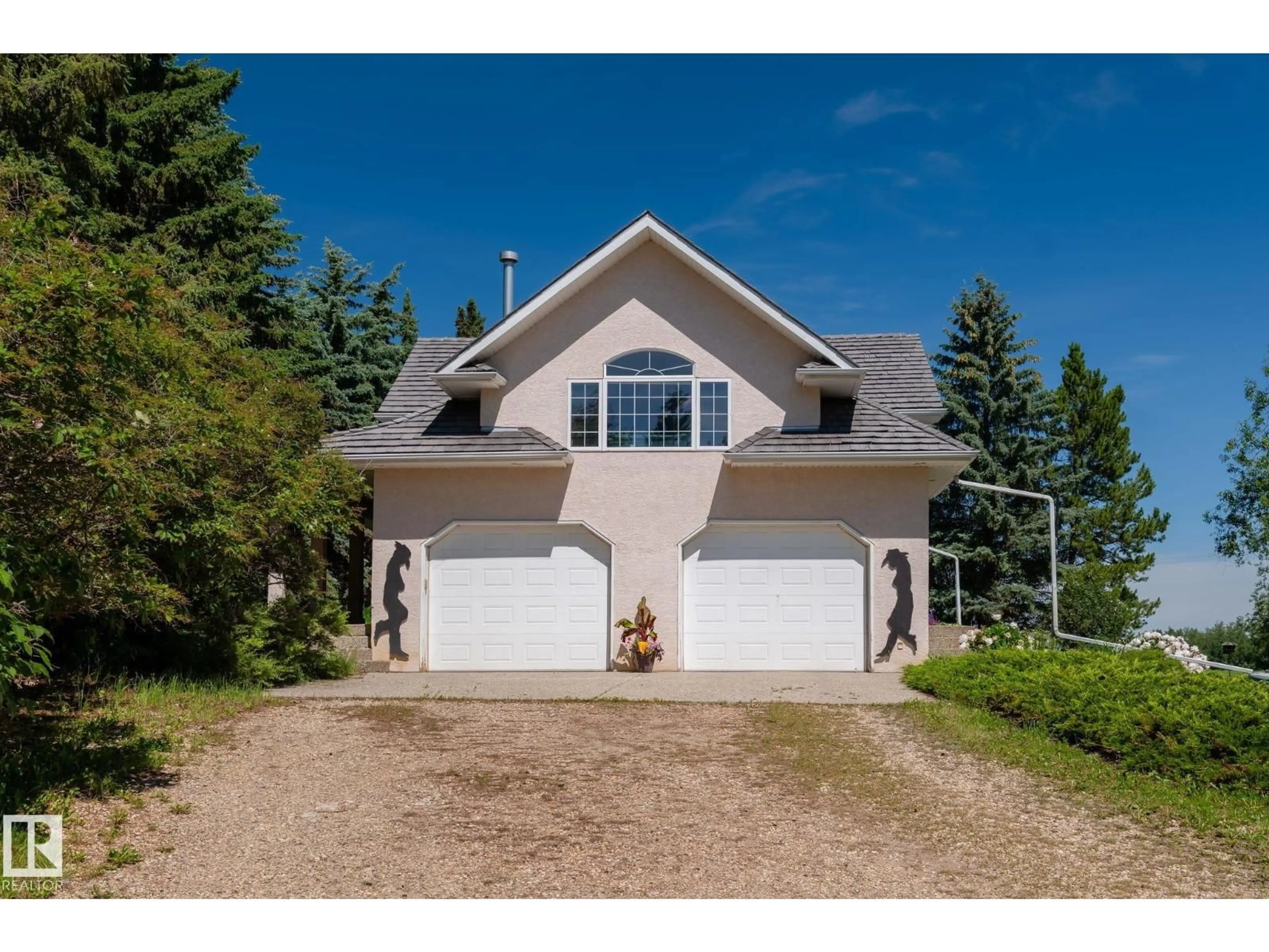 Home with vinyl exterior material, street for 860 41 AV, Edmonton Alberta T6X1A8
