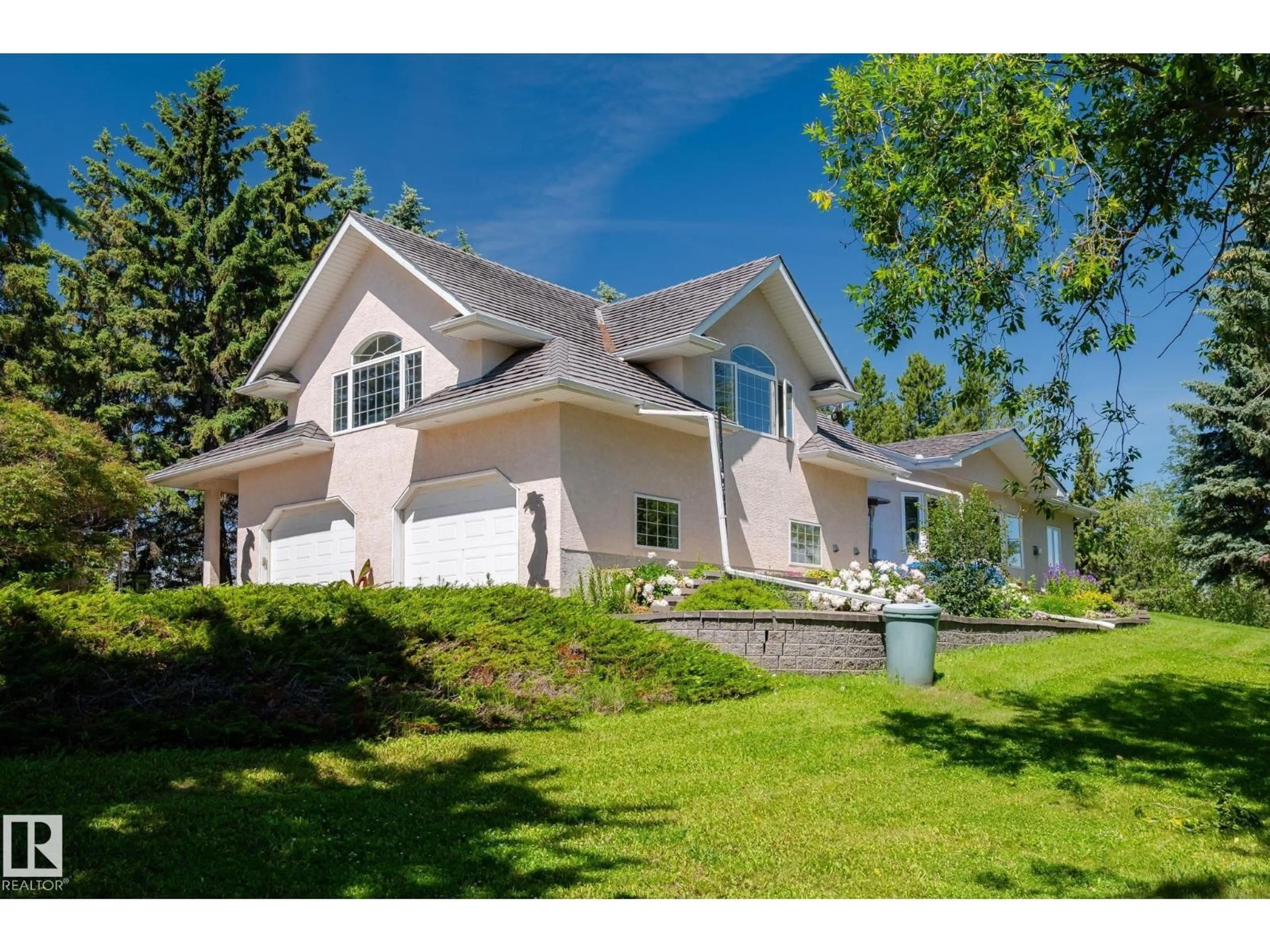 Home with vinyl exterior material, unknown for 860 41 AV, Edmonton Alberta T6X1A8