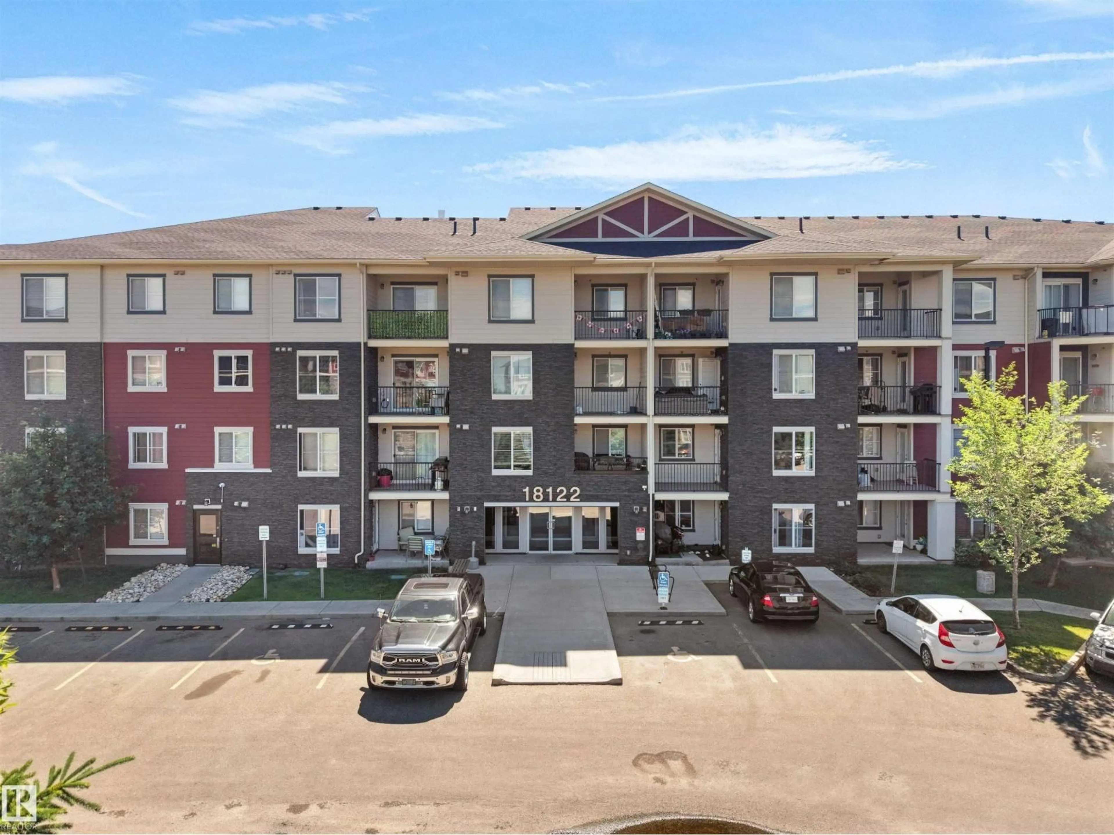 A pic from outside/outdoor area/front of a property/back of a property/a pic from drone, unknown for 410 18122 77 ST NW, Edmonton Alberta T5Z0N7