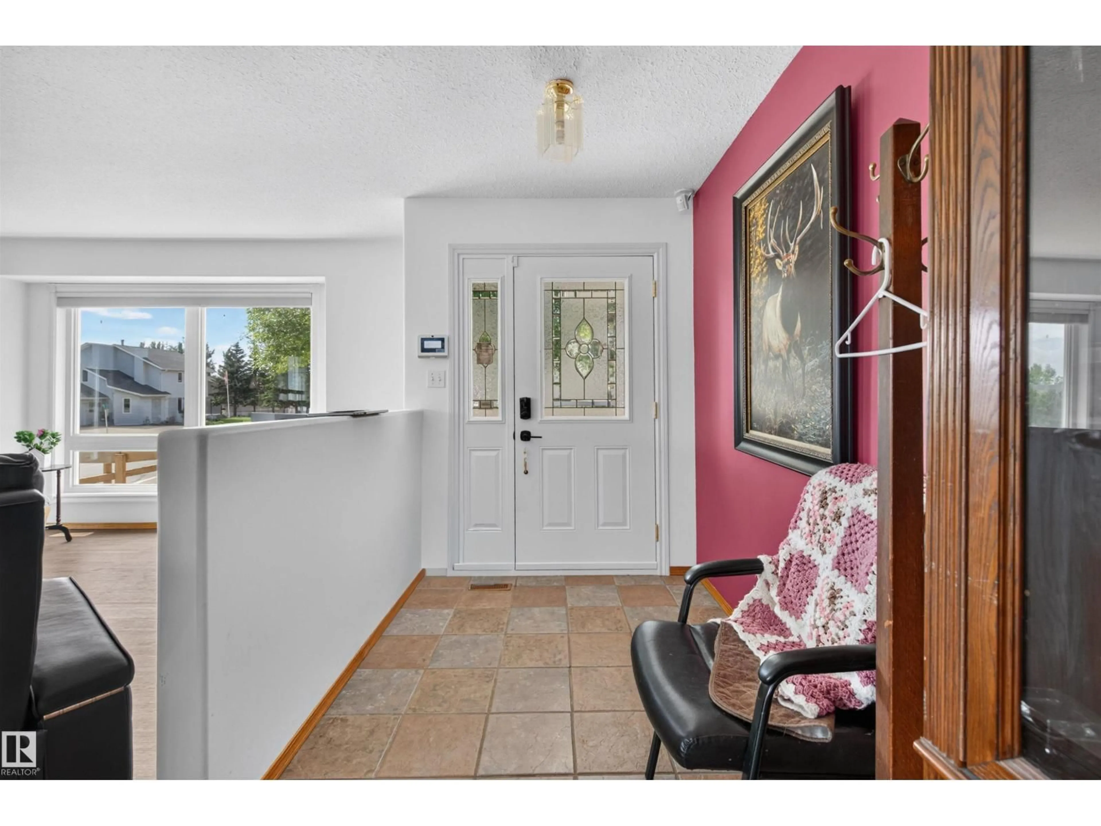 Indoor entryway for 6000 54 AV, Camrose Alberta T4V4G6